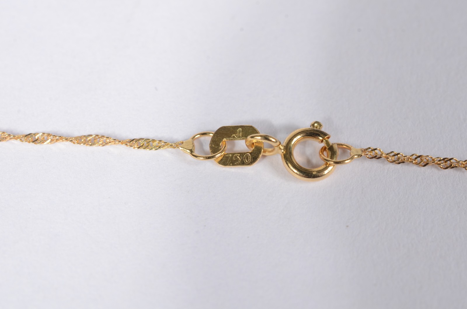 Colar com pendente com uma perola de ouro 18 k., contraste 750 mls... - foto 5 de 7