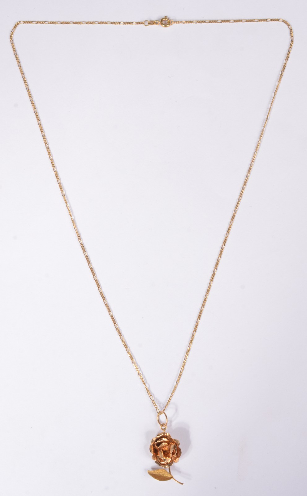 Colar com pendente na forma de "ramo" com flor de ouro 18 k. (Por... - foto 2 de 6