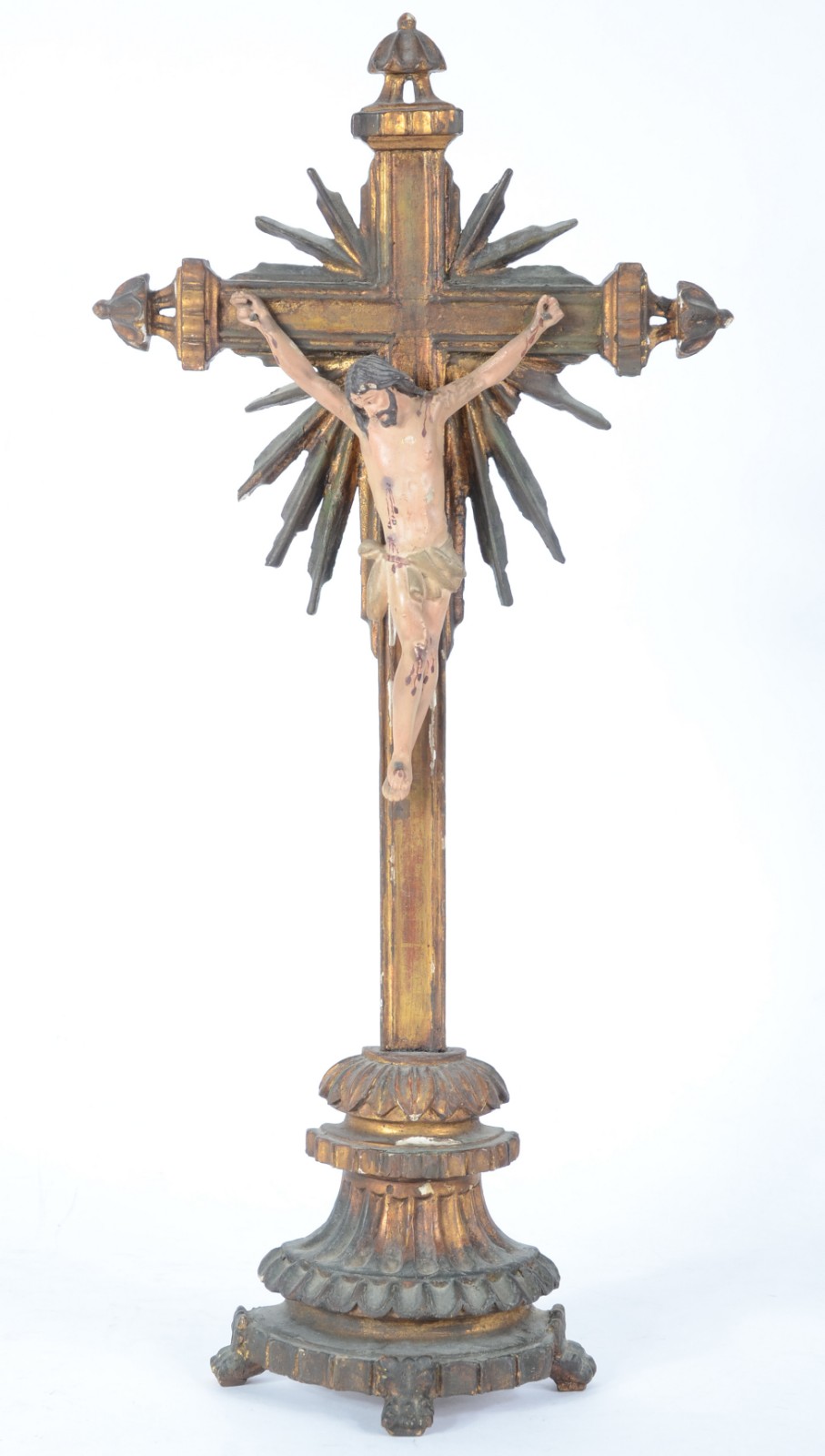 Crucifixo de madeira nobre com figura de Cristo de madeira entalhada... - foto 1 de 11