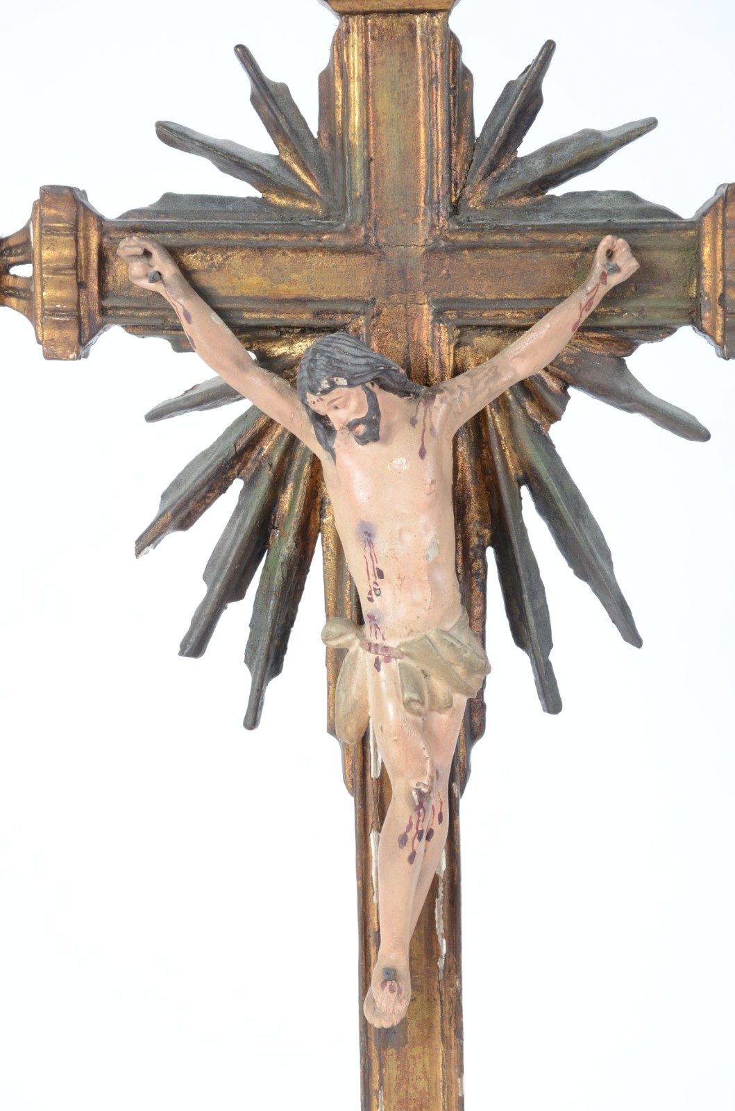 Crucifixo de madeira nobre com figura de Cristo de madeira entalhada... - foto 2 de 11