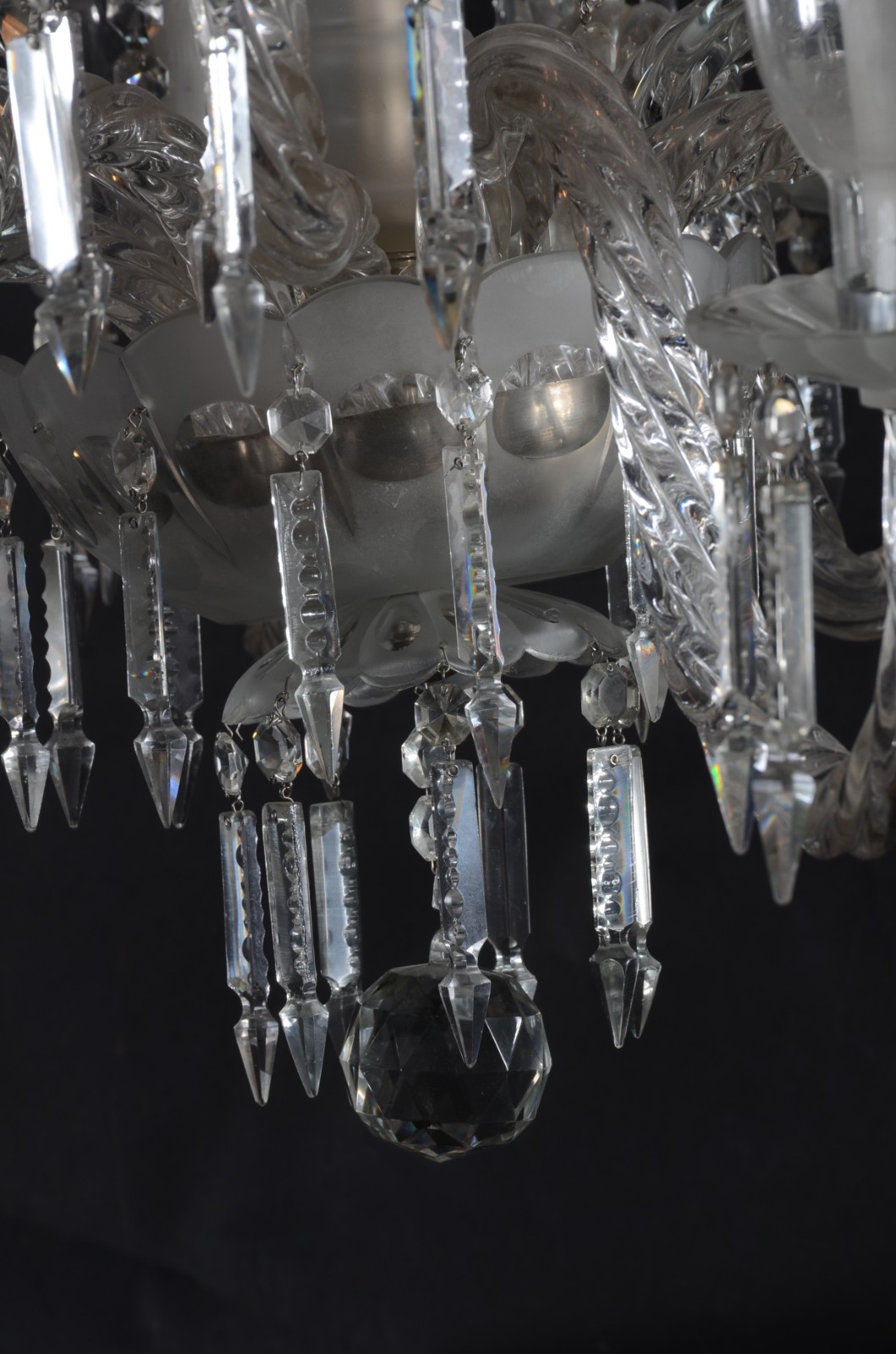 Lustre para 12 luzes de cristal com pingentes e contas de cristal... - foto 8 de 9