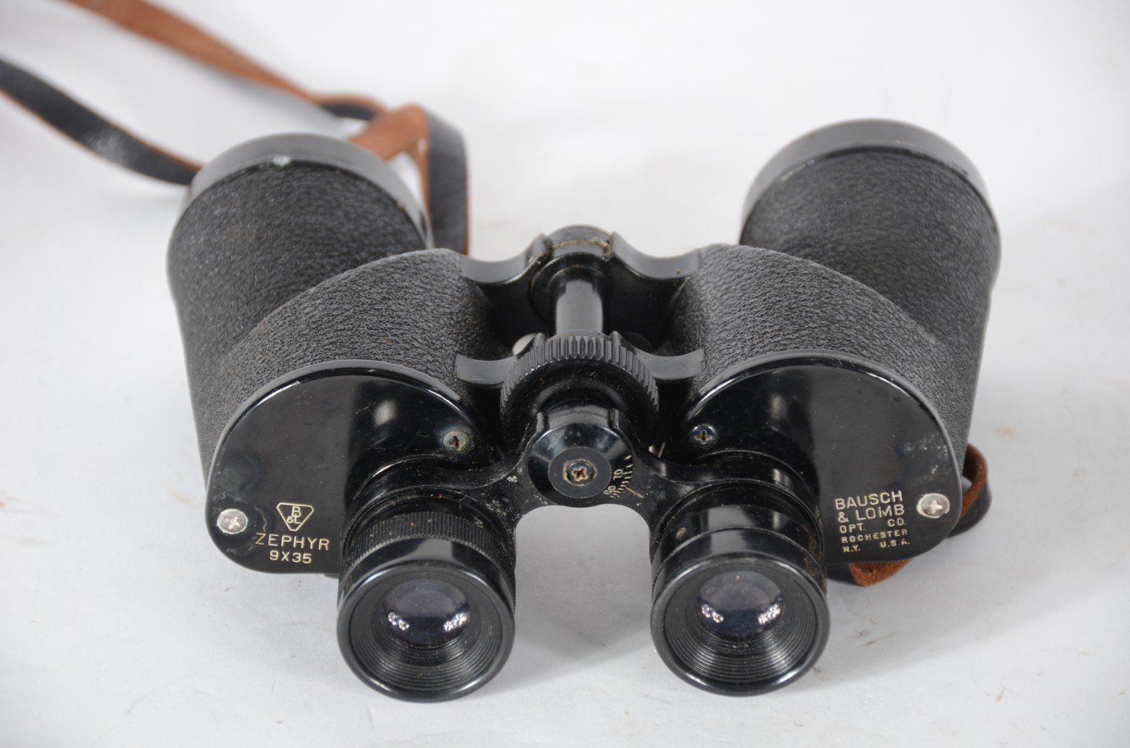 Conjunto com quatro binóculos diversos, sendo: Carl Zeiss; Huet... - foto 8 de 11
