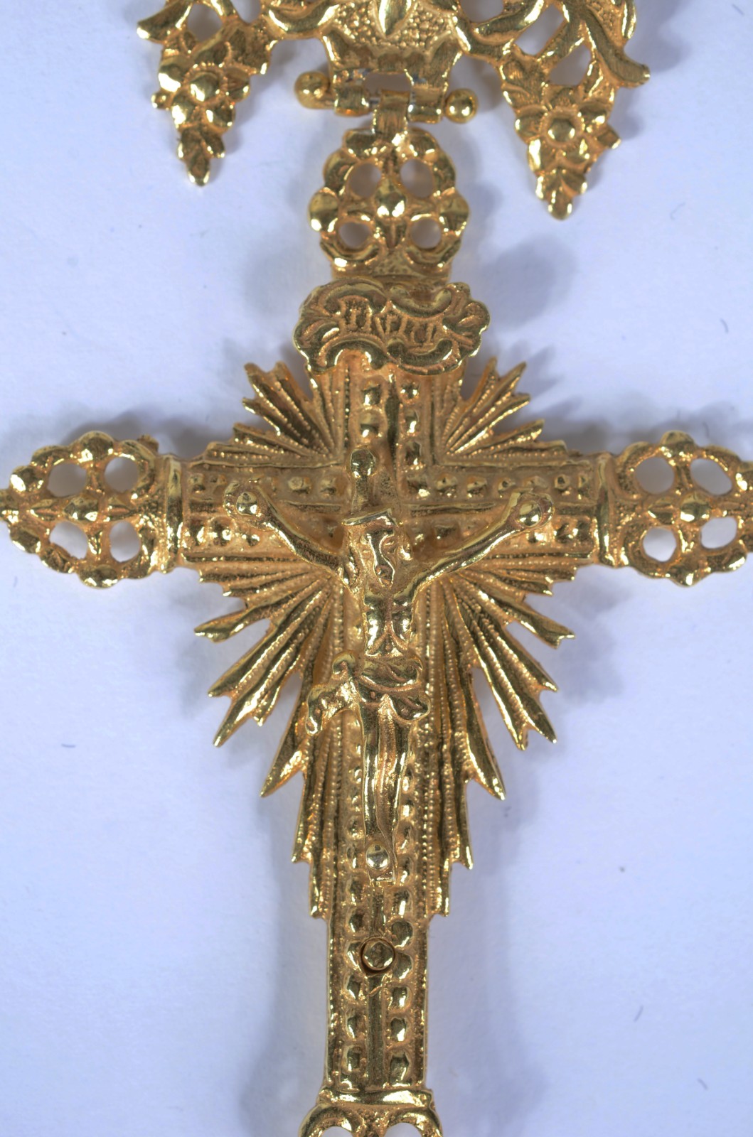 Crucifixo barroco de pendurar em prata com vermeil- Brasil - Bahia... - foto 3 de 5