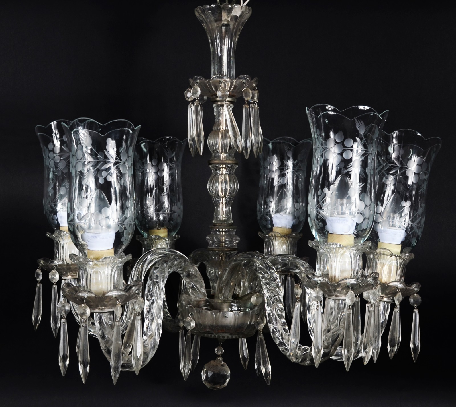 Lustre para 6 luzes de cristal com mangas e pingentes lapidados. - foto 1 de 5