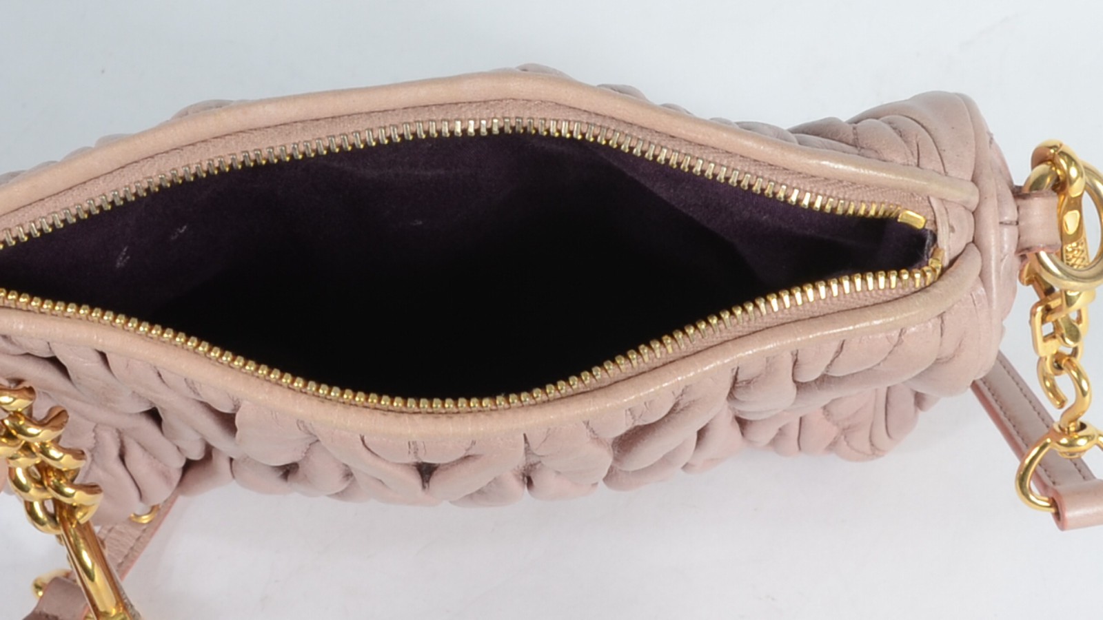 Bolsa clutch acolchoada. - foto 7 de 11