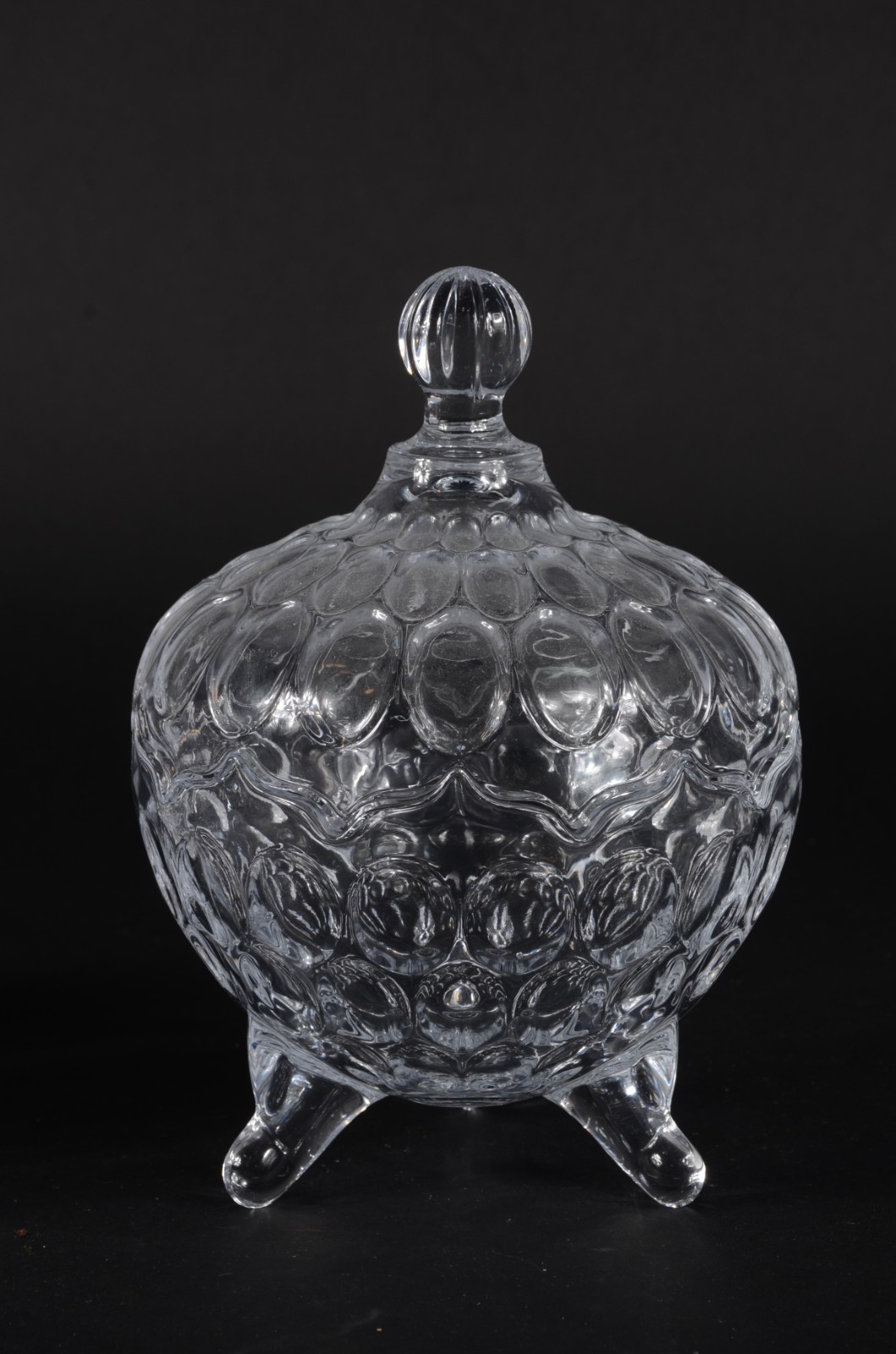 Três peças de cristal, sendo: duas compoteiras e bowl com borda... - foto 3 de 7