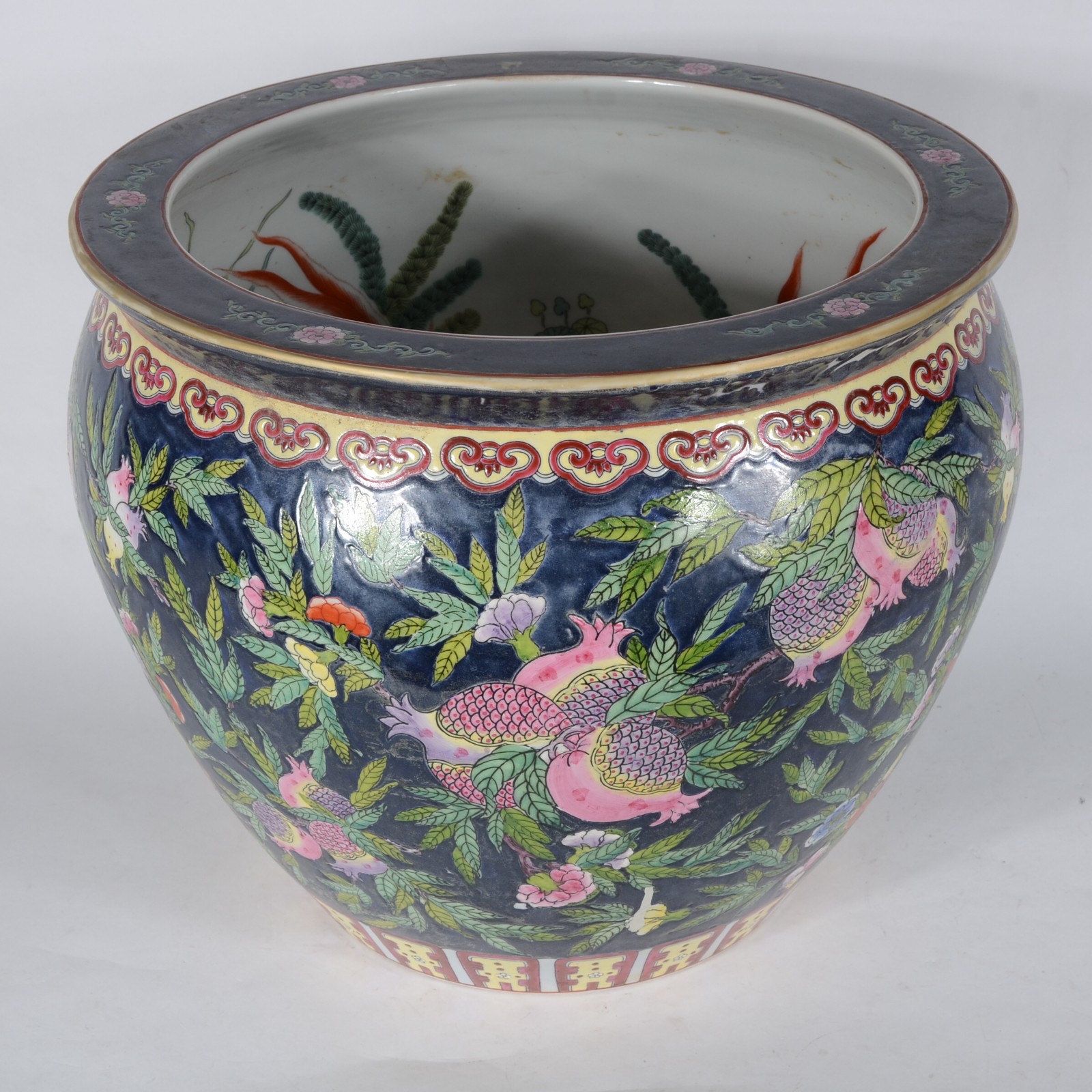 Aquário/cachepot de porcelana chinesa decorado com flores em... - foto 2 de 7