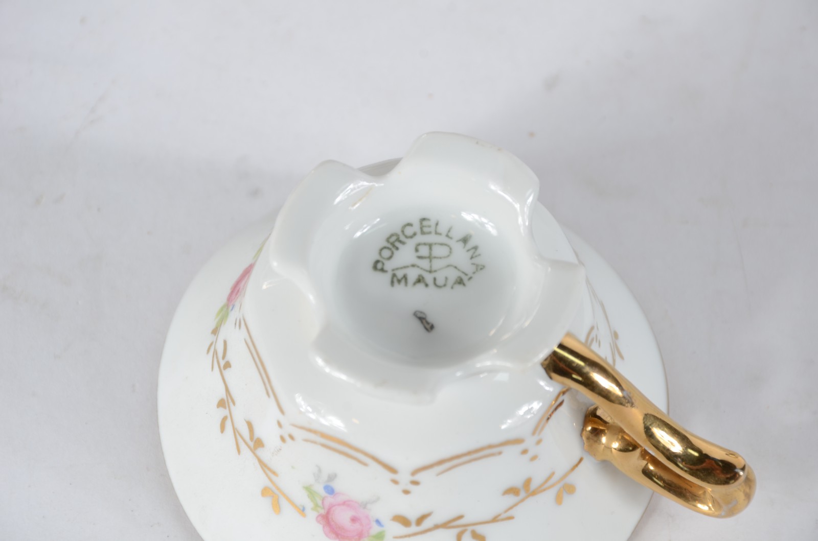 Diversas peças de porcelana, sendo: conjunto para bolo com 6 pratos... - foto 4 de 8