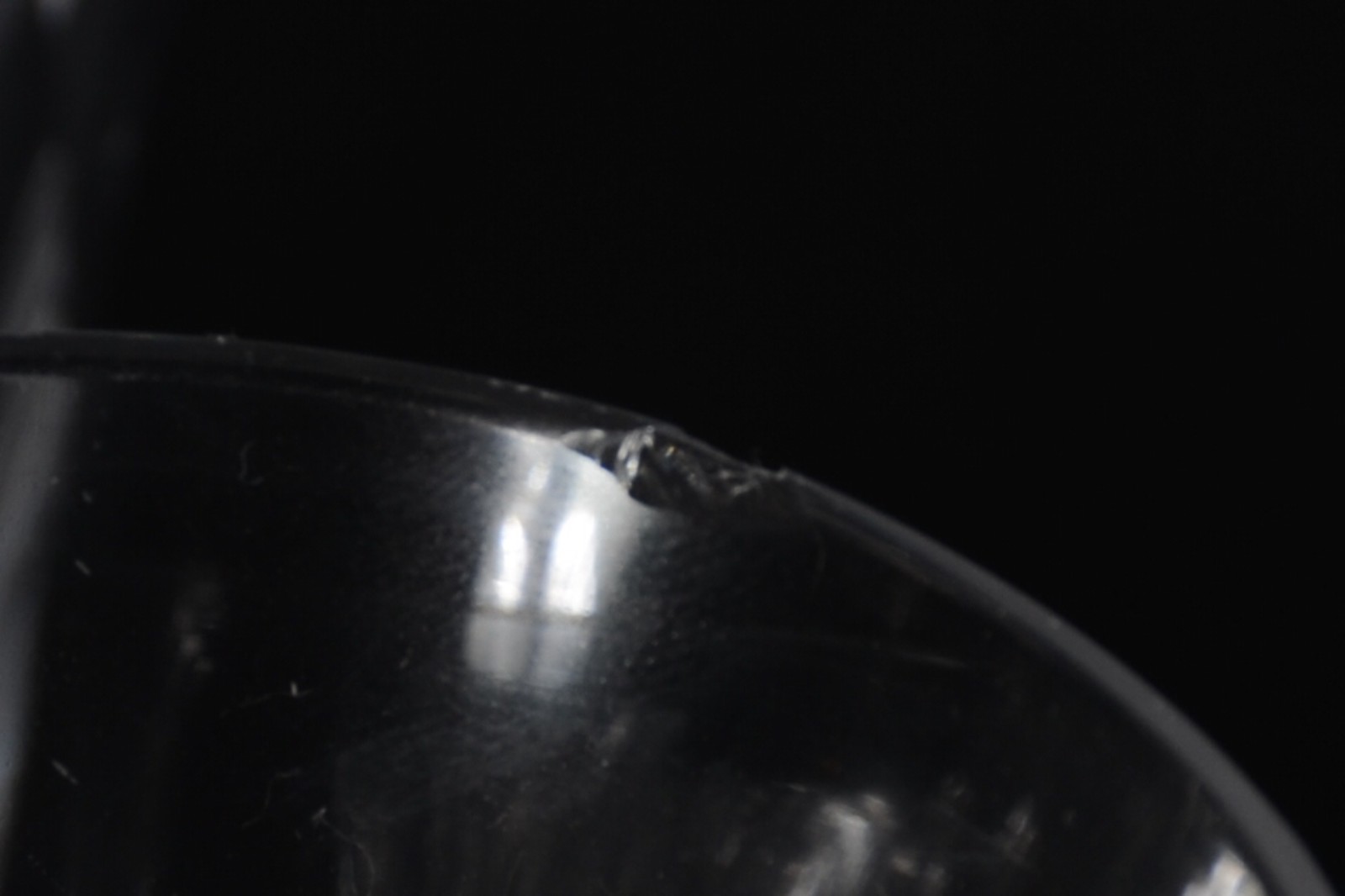 Serviço de cristal facetado, composto de: 10 para água, 8 para vinho... - foto 6 de 6