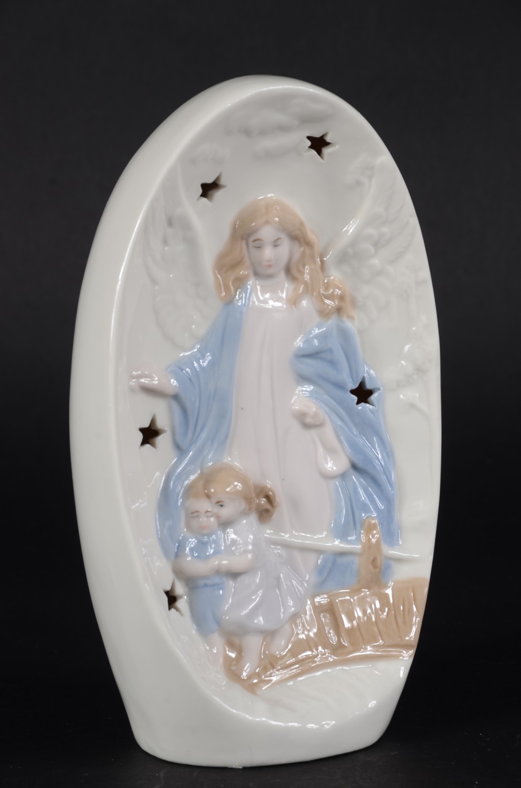 Escultura/luminária de porcelana policromada representando anjo da... - foto 2 de 7