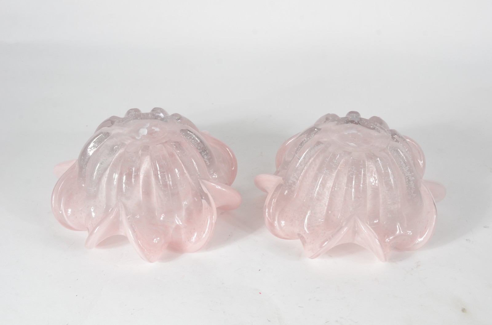 Par de bowls de vidro decorativo na cor rosa. - foto 5 de 5