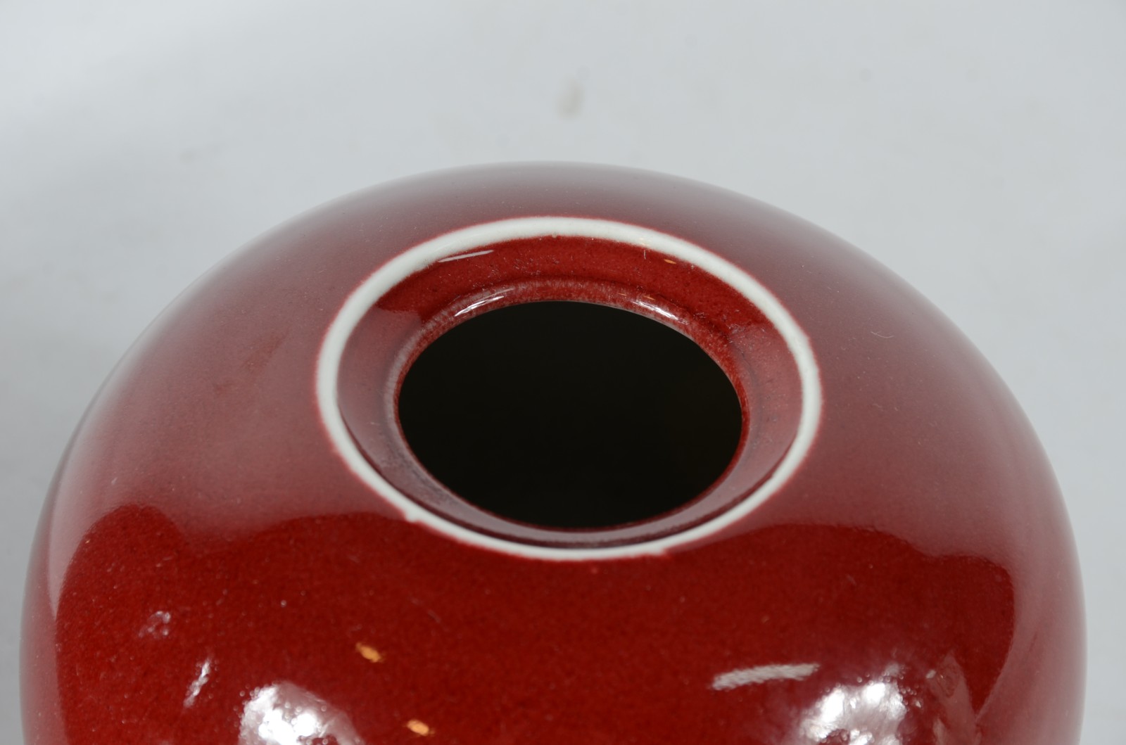 Dois potiches de cerâmica vermelha "sangue de boi". - foto 5 de 6