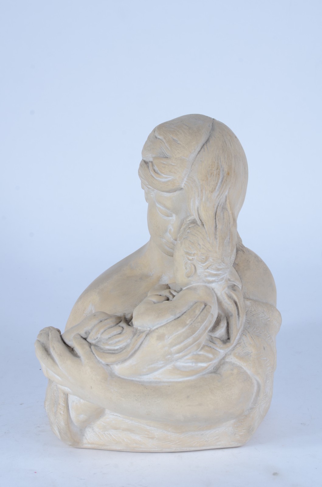Escultura de terracota representando Maternidade. Assinada R/M... - foto 1 de 7