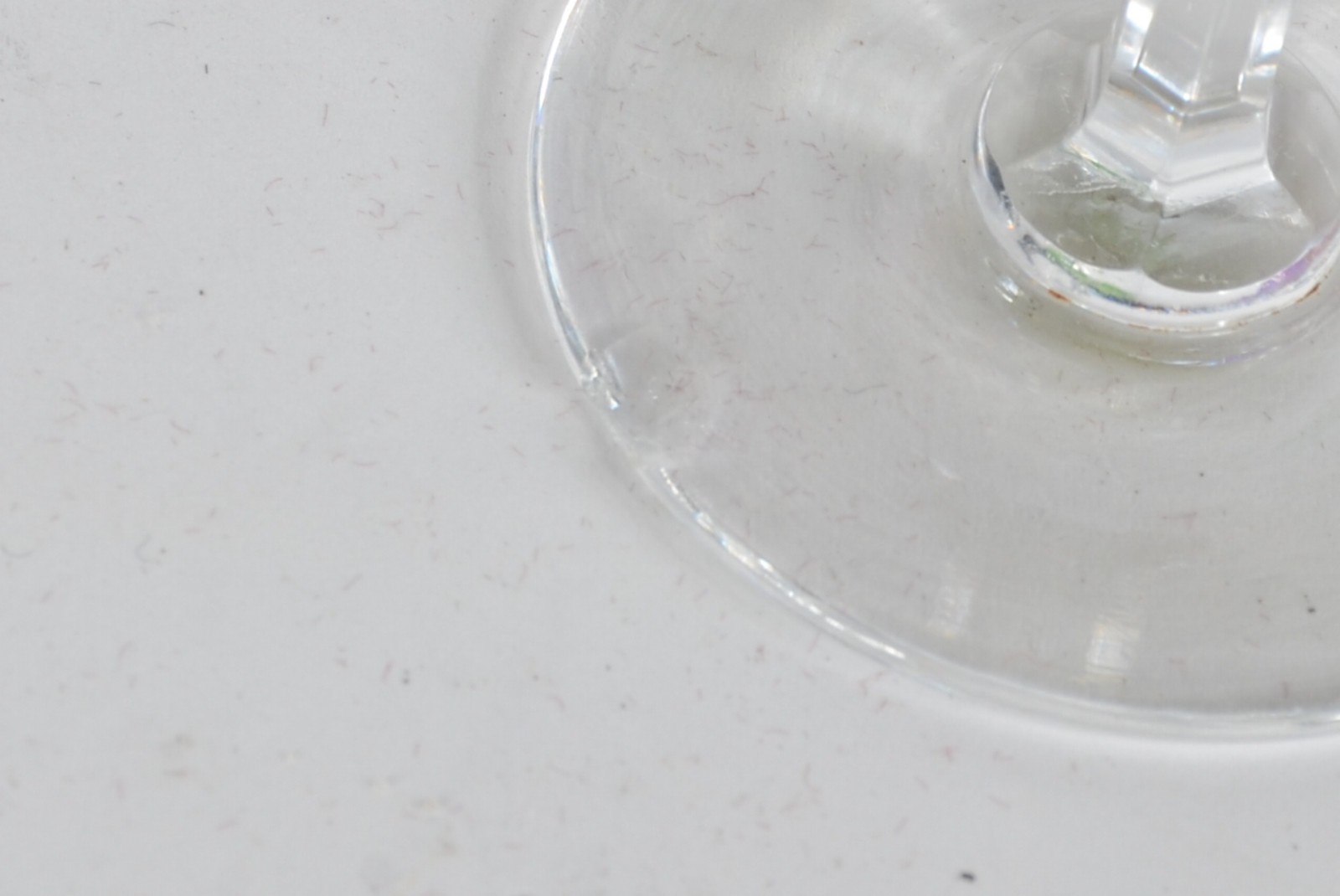 Conjunto com 6 cálices diversos, sendo 3 para vinho de cristal doublé... - foto 4 de 4