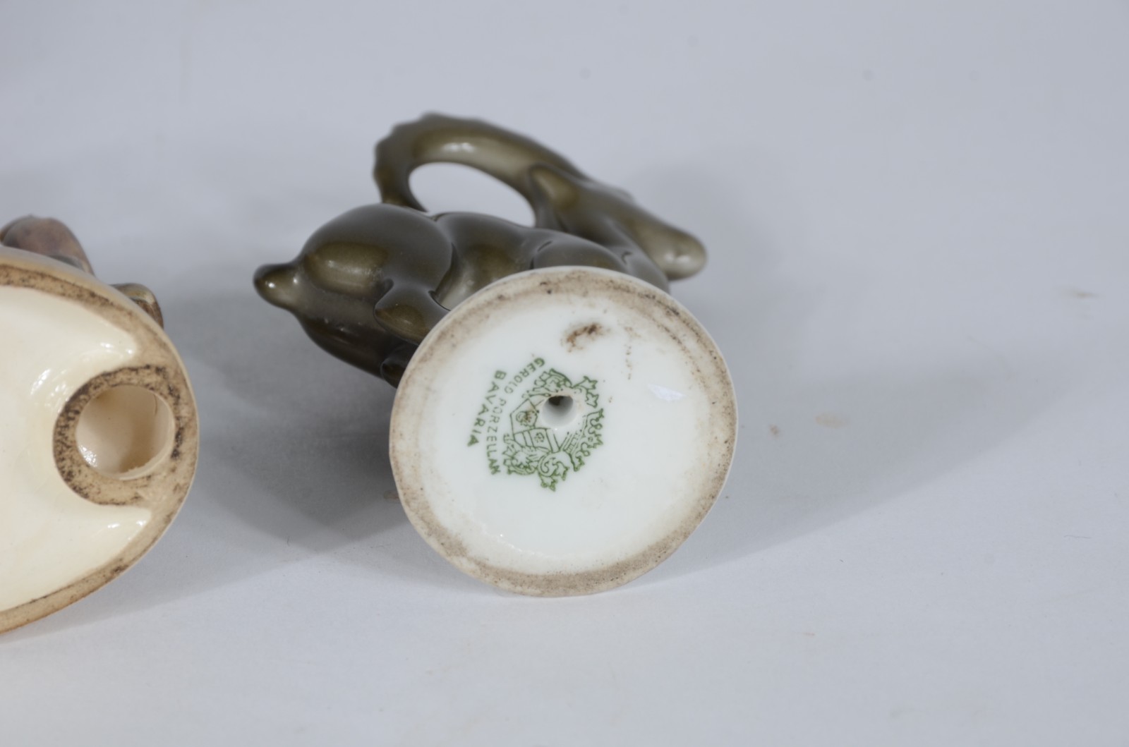 Sete peças diversas, sendo: vaso de porcelana francesa Limoges na cor... - foto 7 de 11