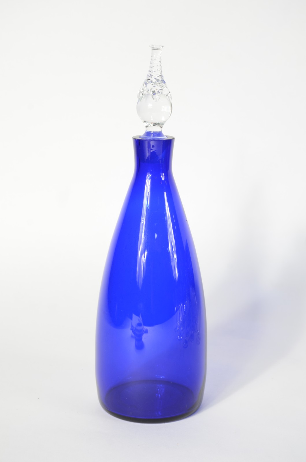 Serviço de copos de pé alto na cor azul, composto de: 12 taças para... - foto 4 de 7