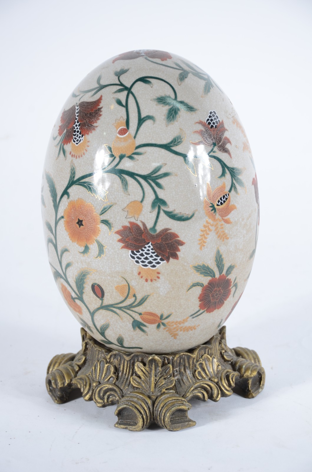 Pinha de cerâmica chinesa, decorada com flores e folhagens em... - foto 1 de 4