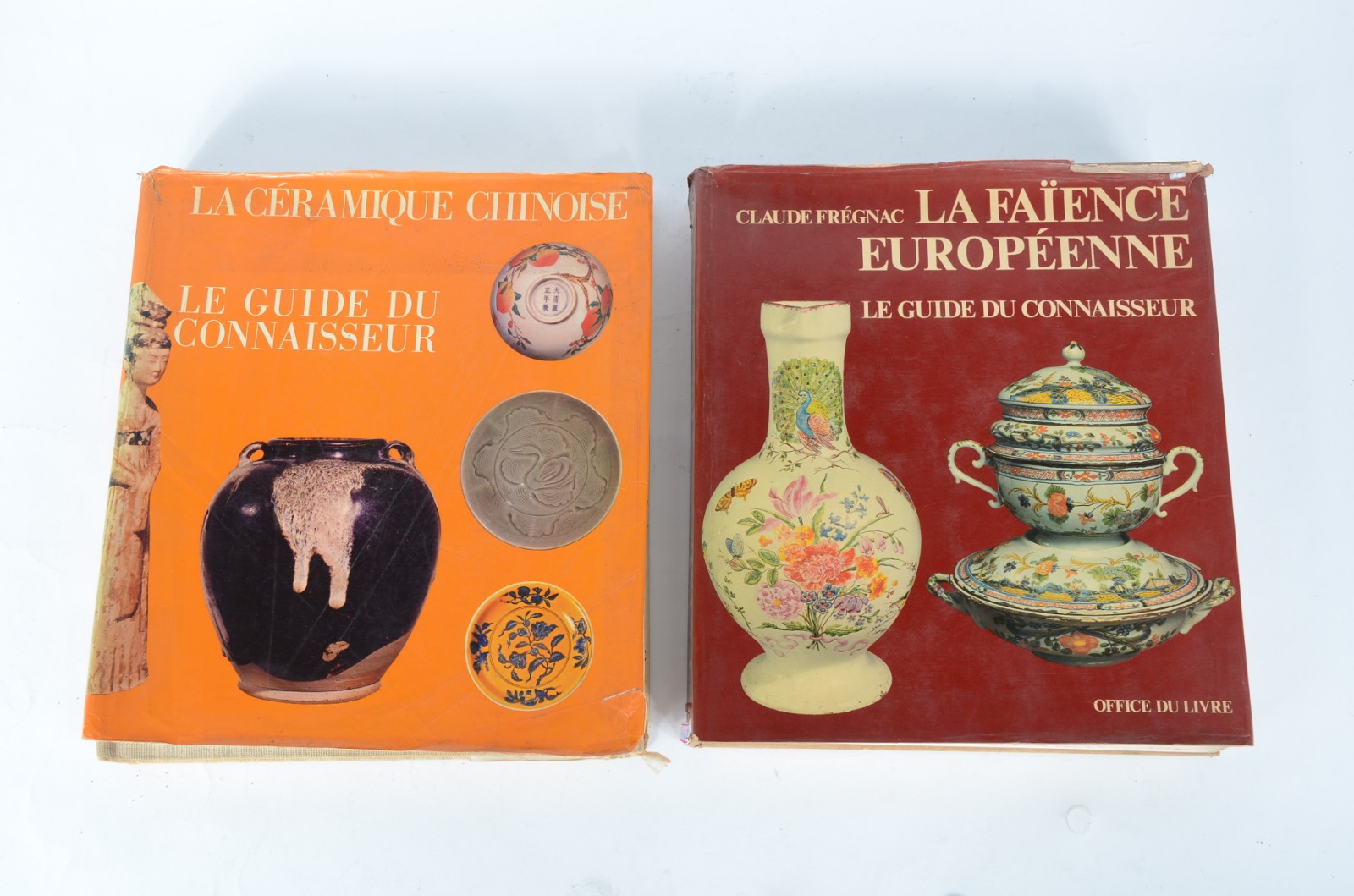 Dois livros: A) La ceramique chinoise. B) La faience européene - foto 1 de 10