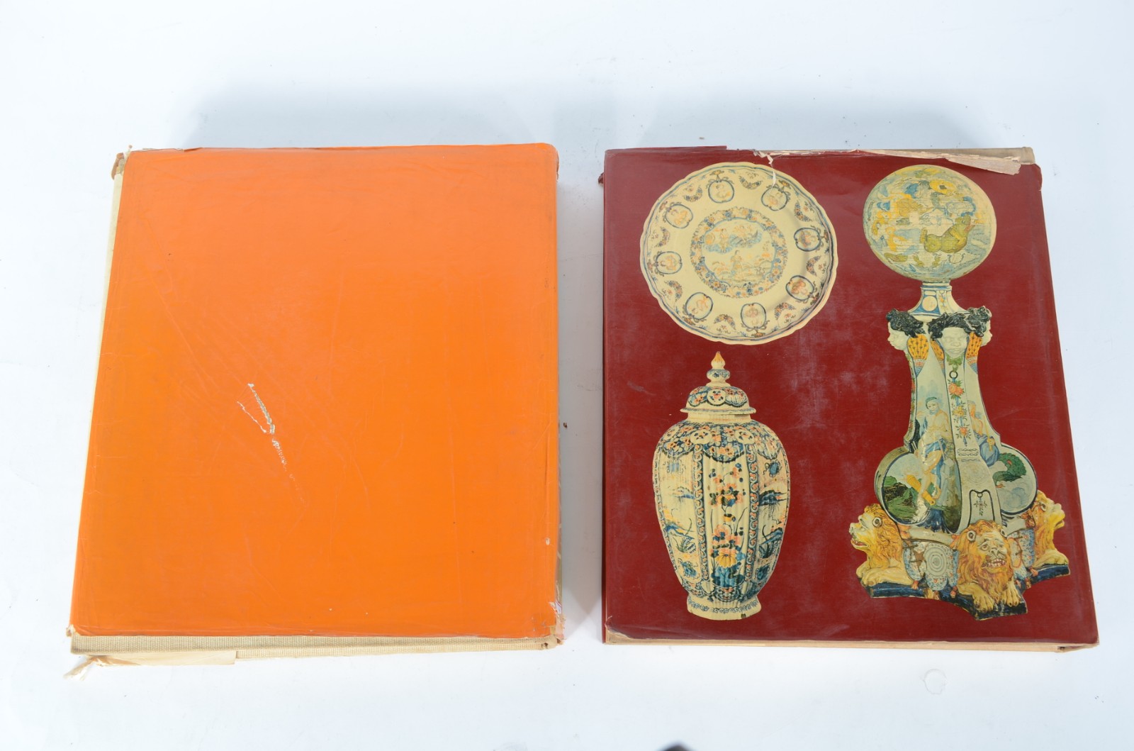 Dois livros: A) La ceramique chinoise. B) La faience européene - foto 2 de 10