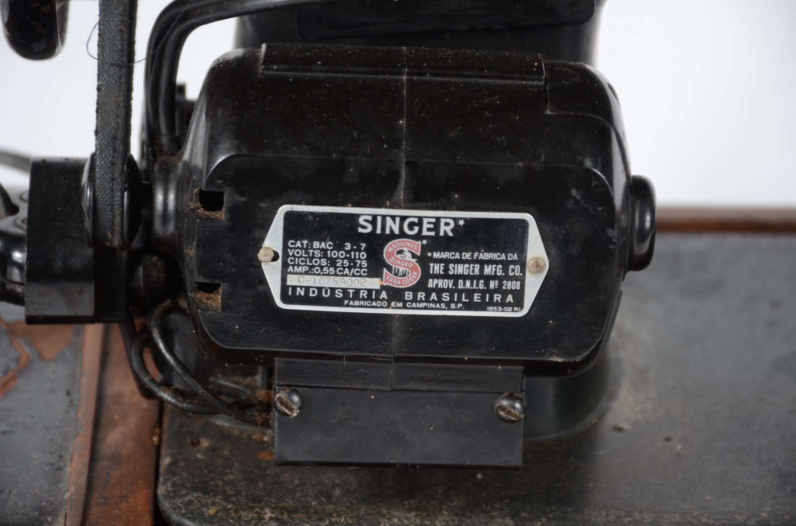 Máquina de costura Singer portátil, no estojo. - foto 4 de 11