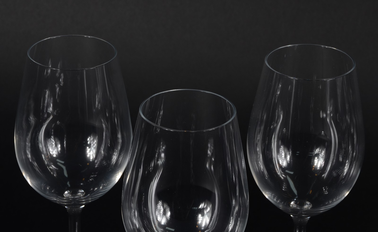 Seis taças de cristal da bohemia para vinho tinto 350 ml. - foto 2 de 5