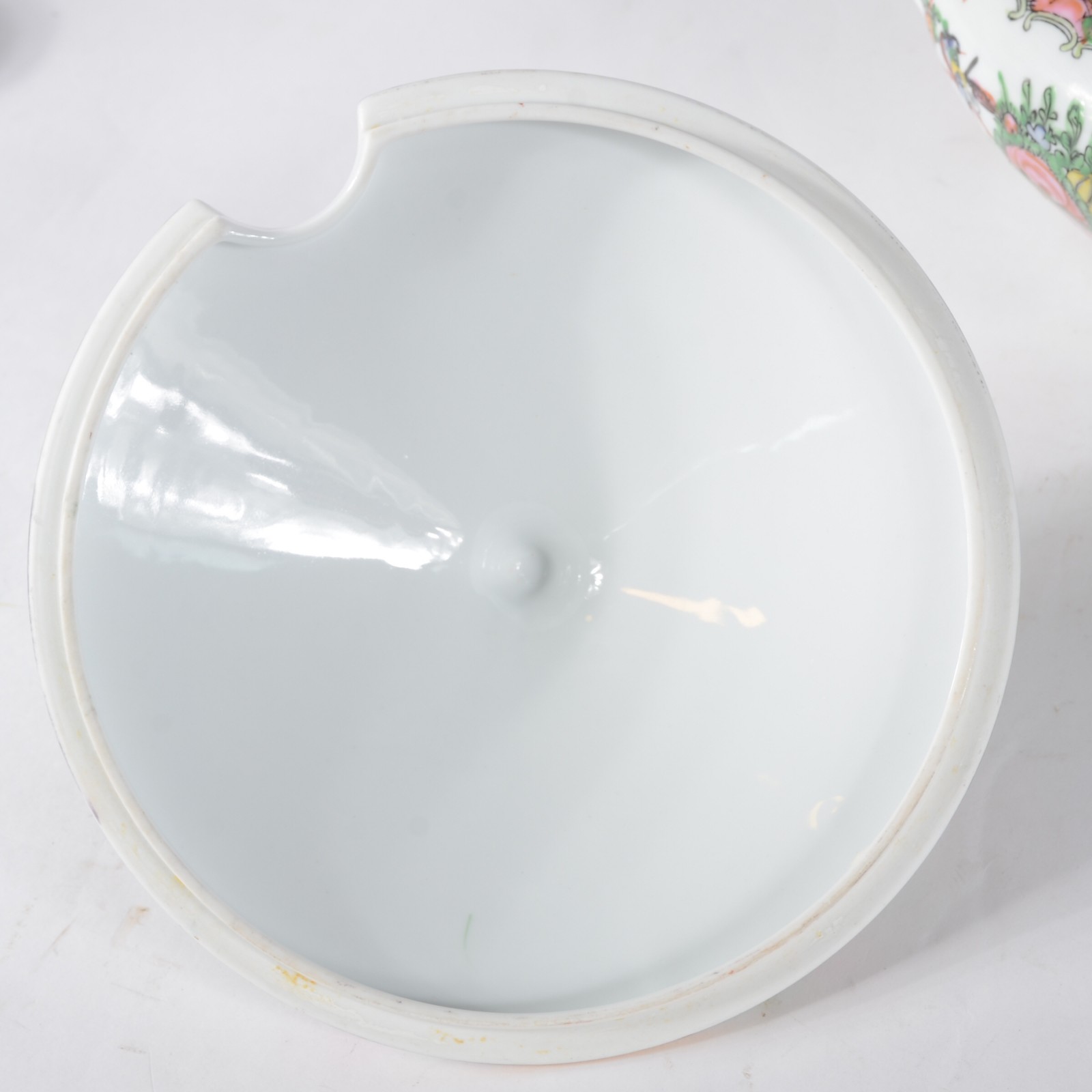 Serviço de jantar de porcelana "Lama" oriental, composto de: 23... - foto 8 de 8