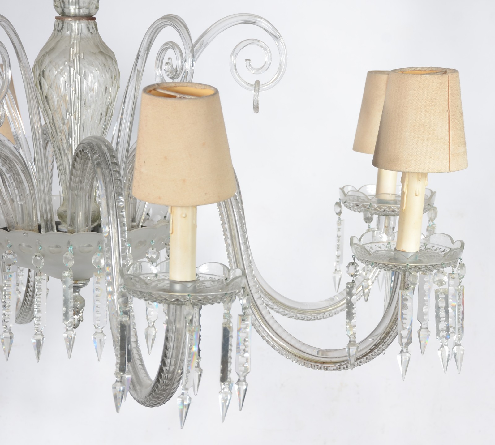 Lustre para 6 luzes de cristal, pingentes lapidados, enfeites na... - foto 4 de 8