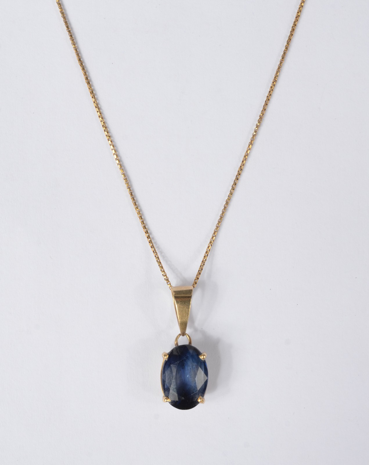 Colar de ouro 18 k., contraste 750 mls. (Por motivos de segurança a... - foto 1 de 5