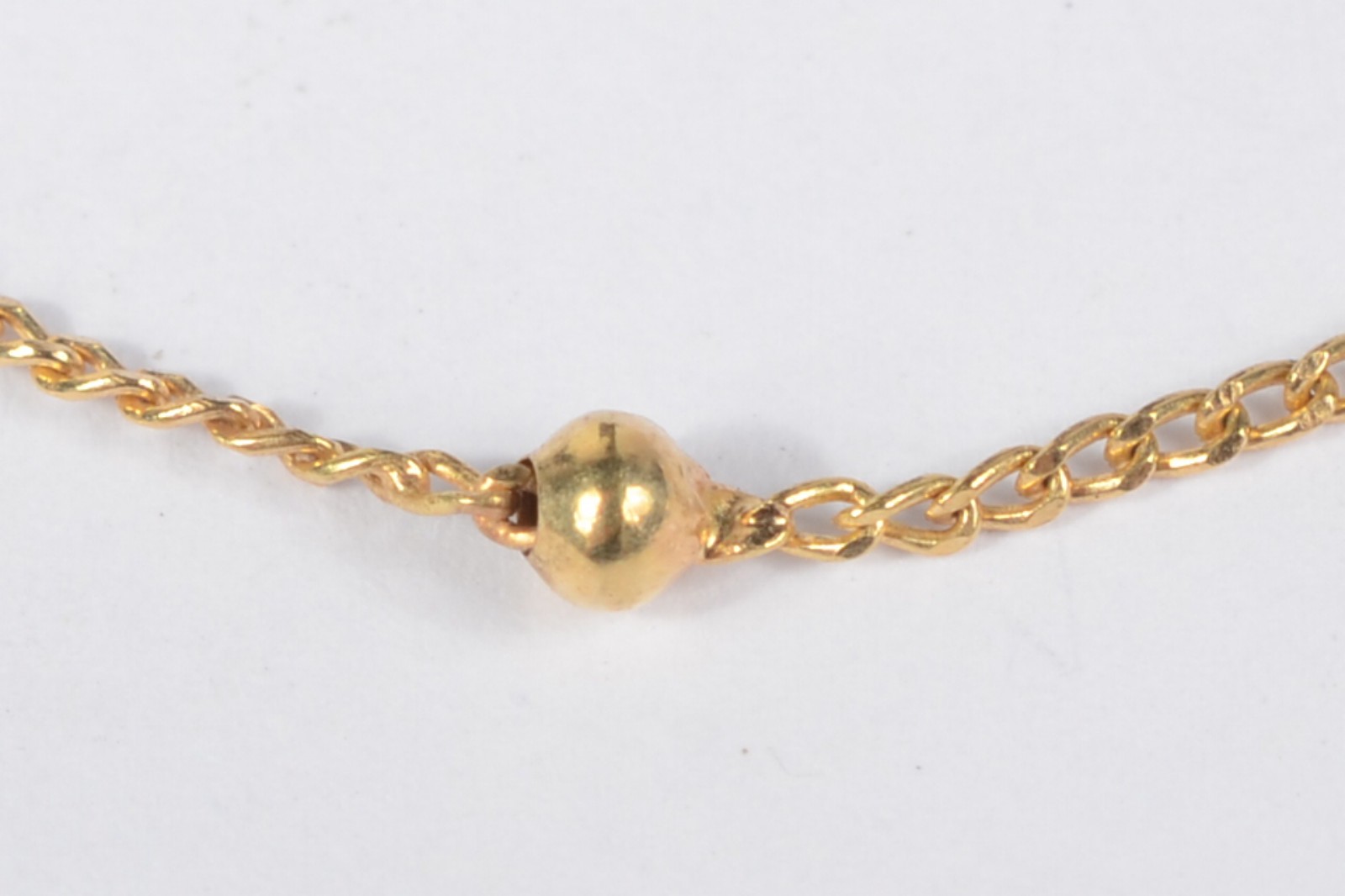 Pulseira de ouro 18 k., contraste 750 mls com bolinhas. (Por motivos... - foto 1 de 3