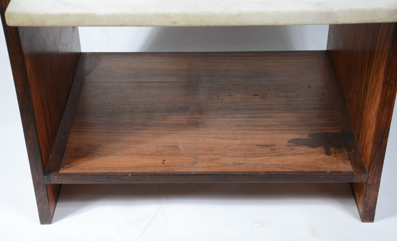 Conjunto de mesa de centro e mesa lateral de madeira, tampos de... - foto 3 de 8