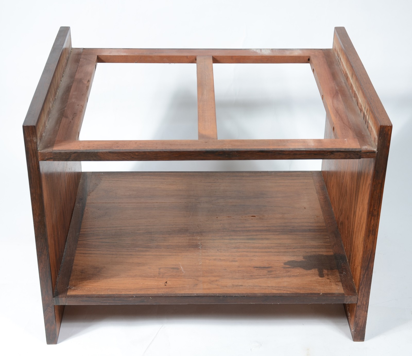 Conjunto de mesa de centro e mesa lateral de madeira, tampos de... - foto 6 de 8