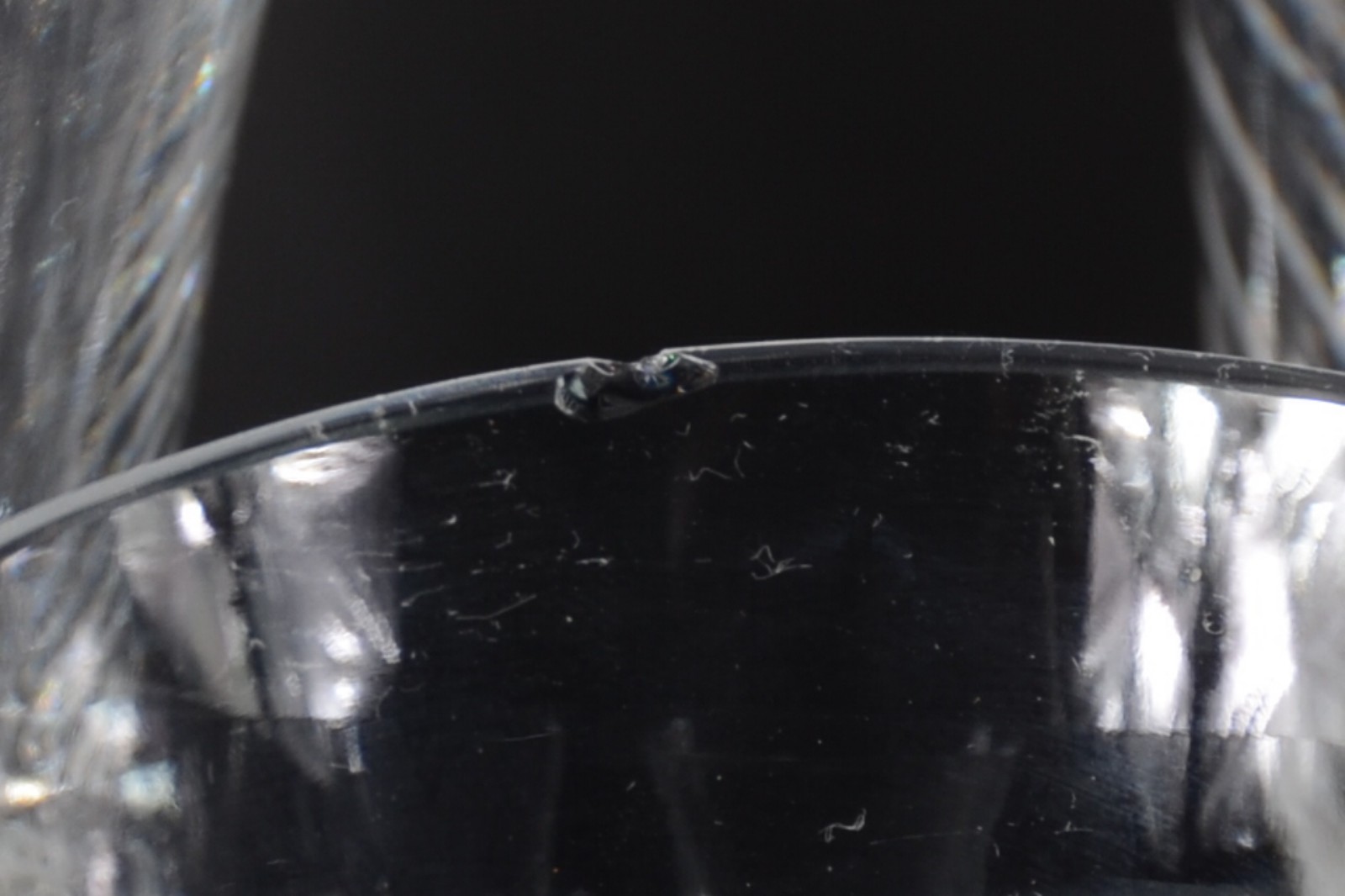 Serviço de cristal polonês, composto de: 12 taças de champagne, 12... - foto 7 de 7