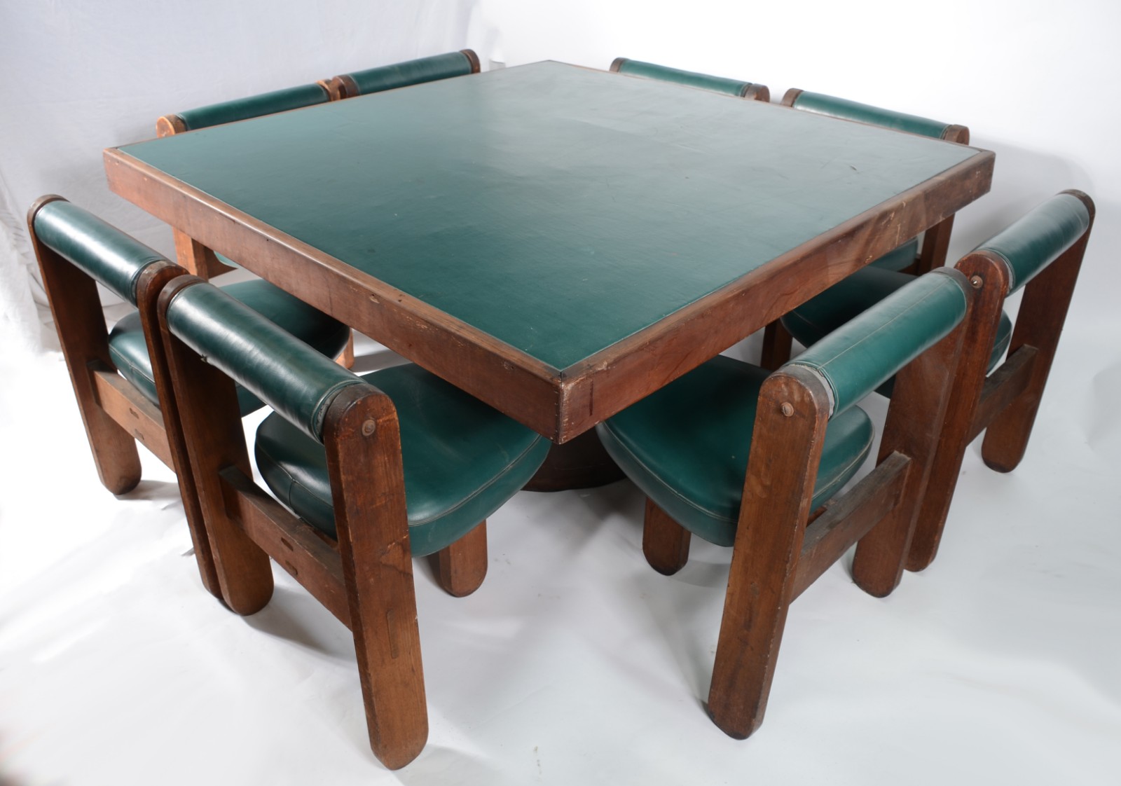 Mesa feitio quadrada, base de metal, tampo de madeira com curvim... - foto 1 de 11