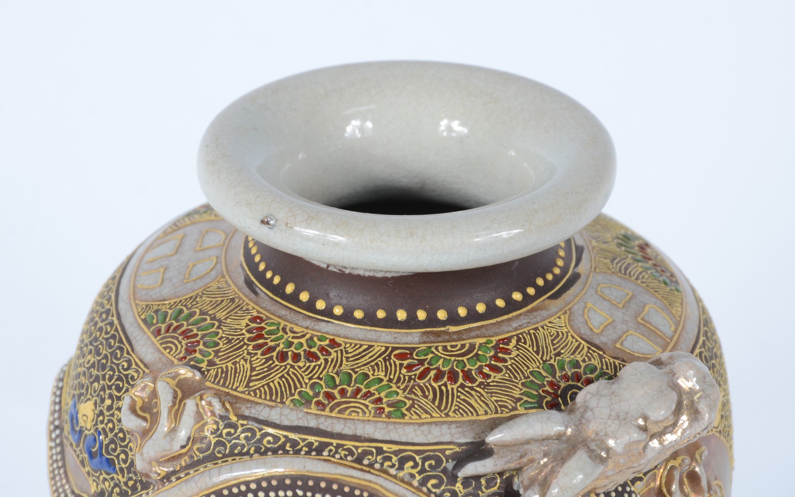 Vaso de faiança japonesa decorada ao gosto Satzuma. - foto 4 de 5
