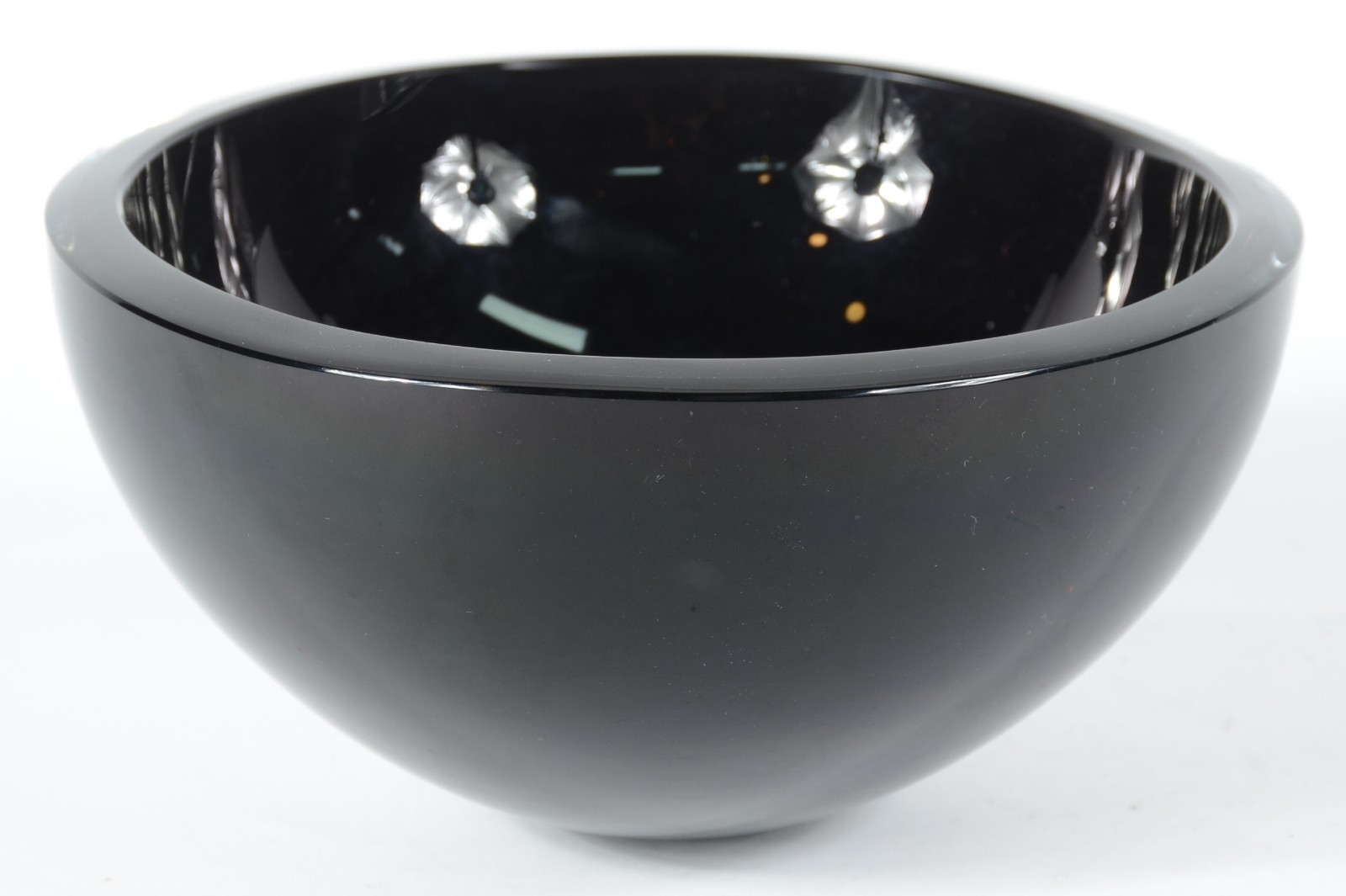 Vaso de vidro decorativo na cor preta. Assinado. - foto 2 de 4