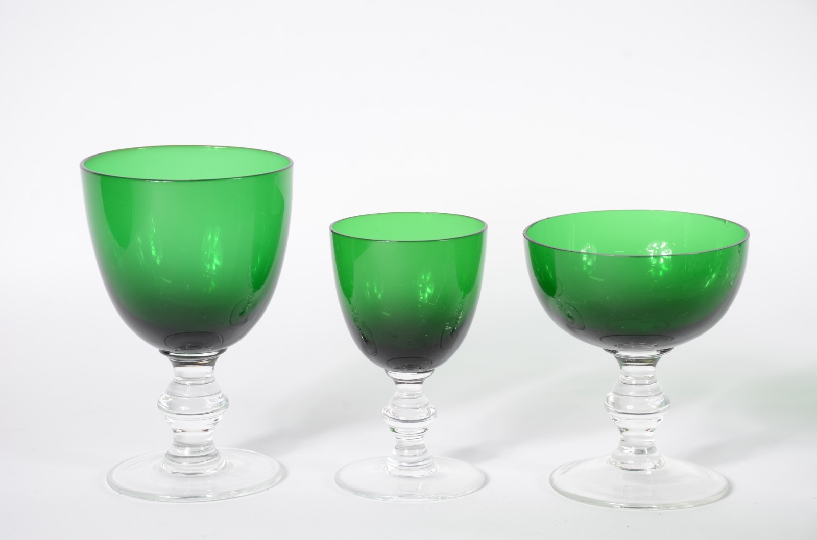 Serviço de cristal Prado na cor verde, composto de: 16 taças para... - foto 2 de 3