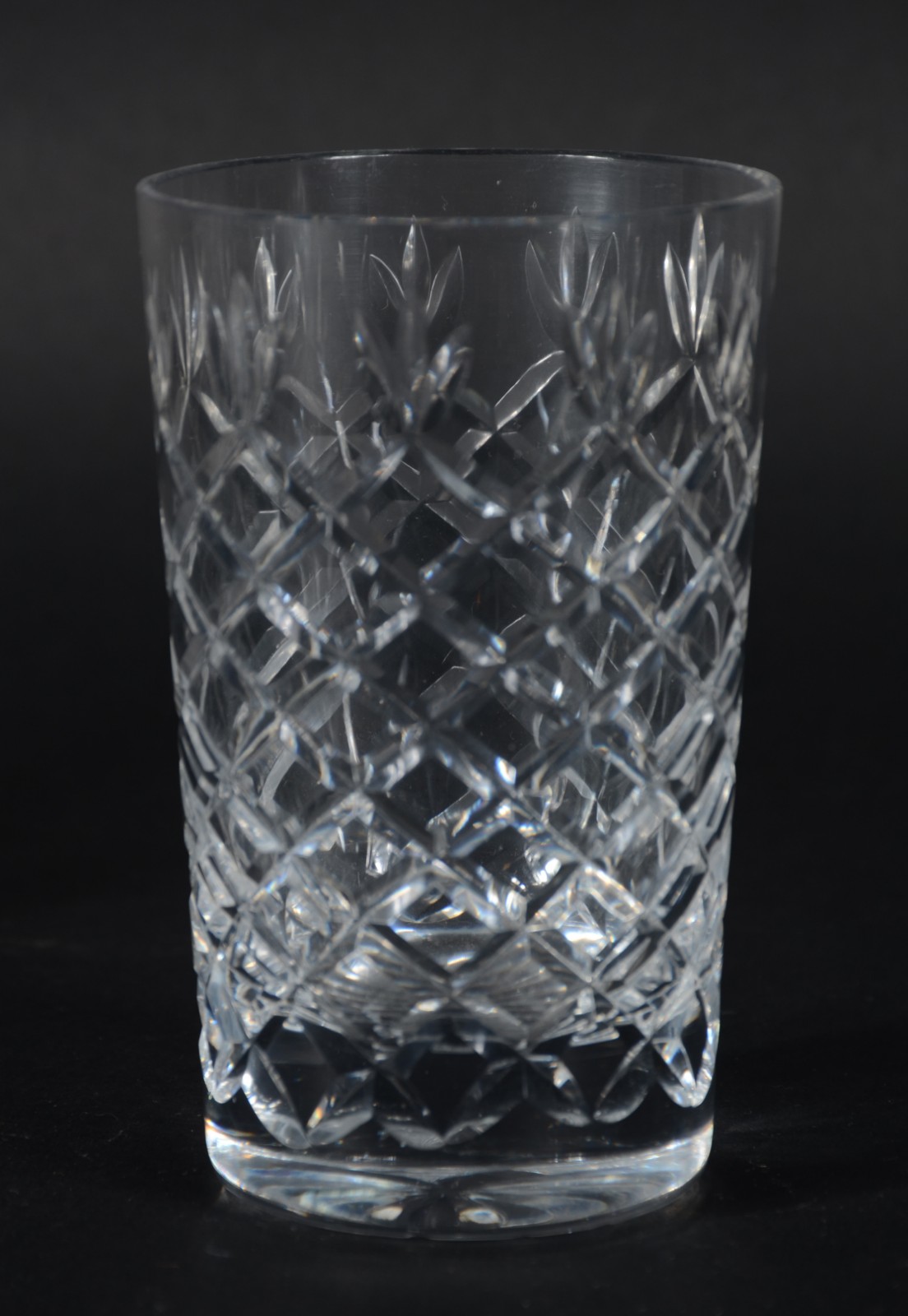 Conjunto com 6 copos longos de cristal lapidado. - foto 4 de 4