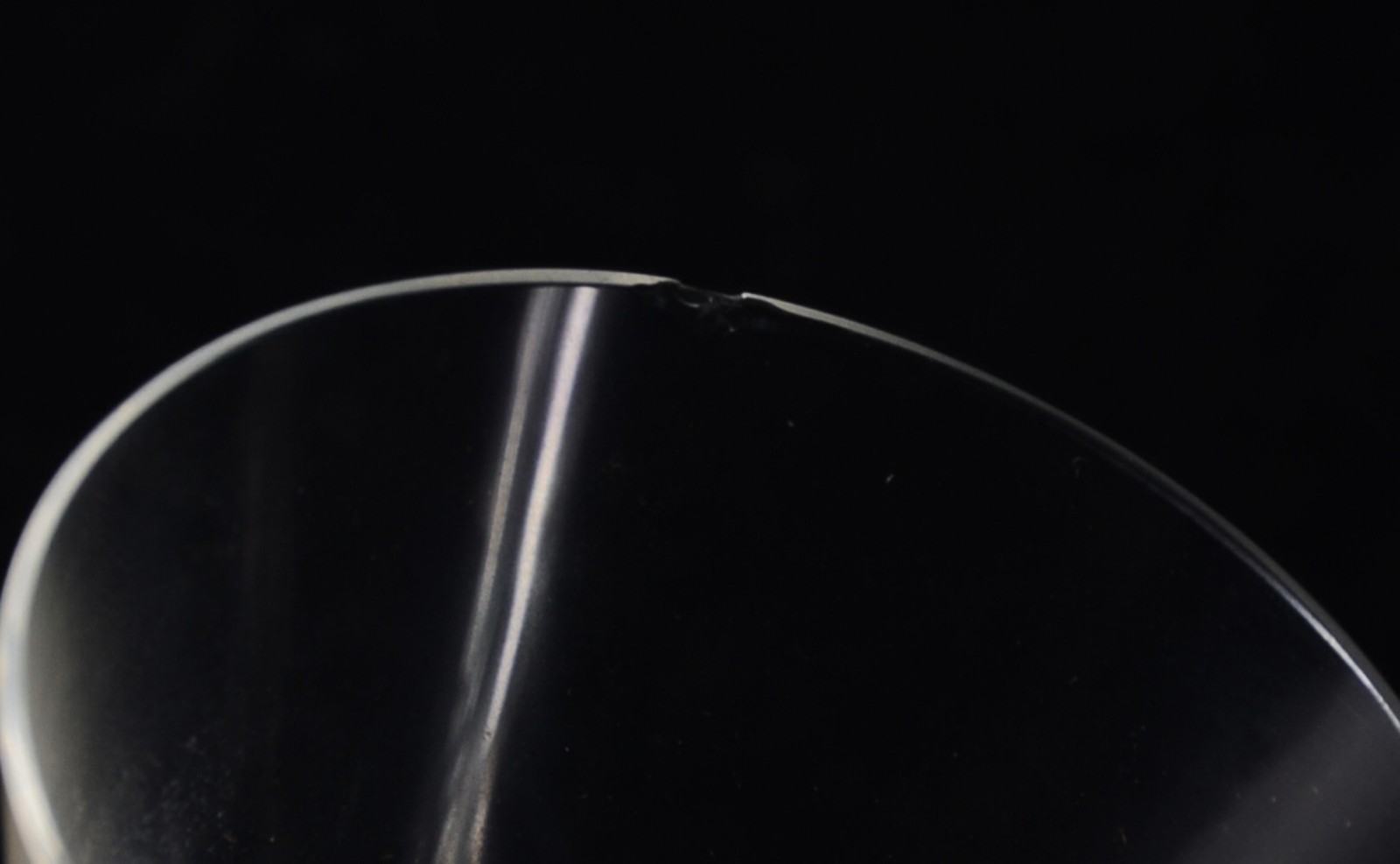Serviço de cristal tcheco lapidado, composto de: composto de: 12... - foto 4 de 6