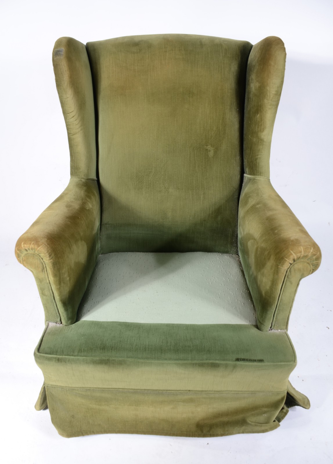 Bergere estofada e forrada em tecido verde. Desgastes. - foto 4 de 6