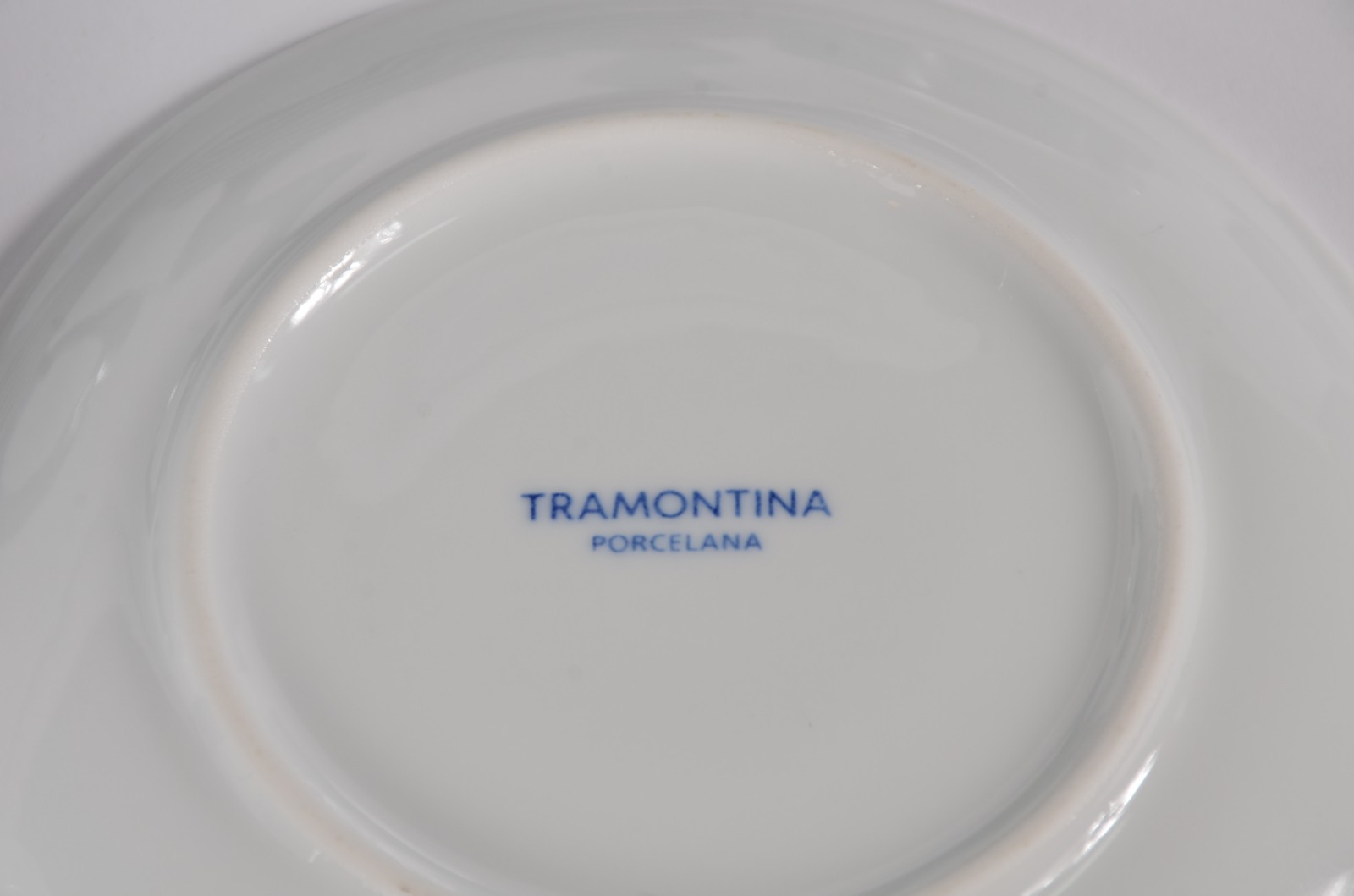 Aparelho de jantar e chá de porcelana Tramontina, na cor branca... - foto 6 de 6