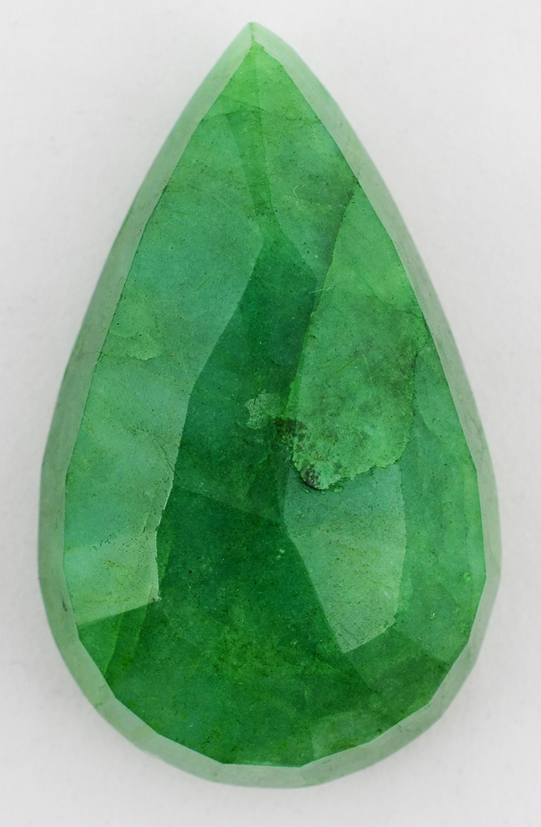 Natural Emerald, color Green, lapidação gota de aproximadamente 305,0... - foto 1 de 2