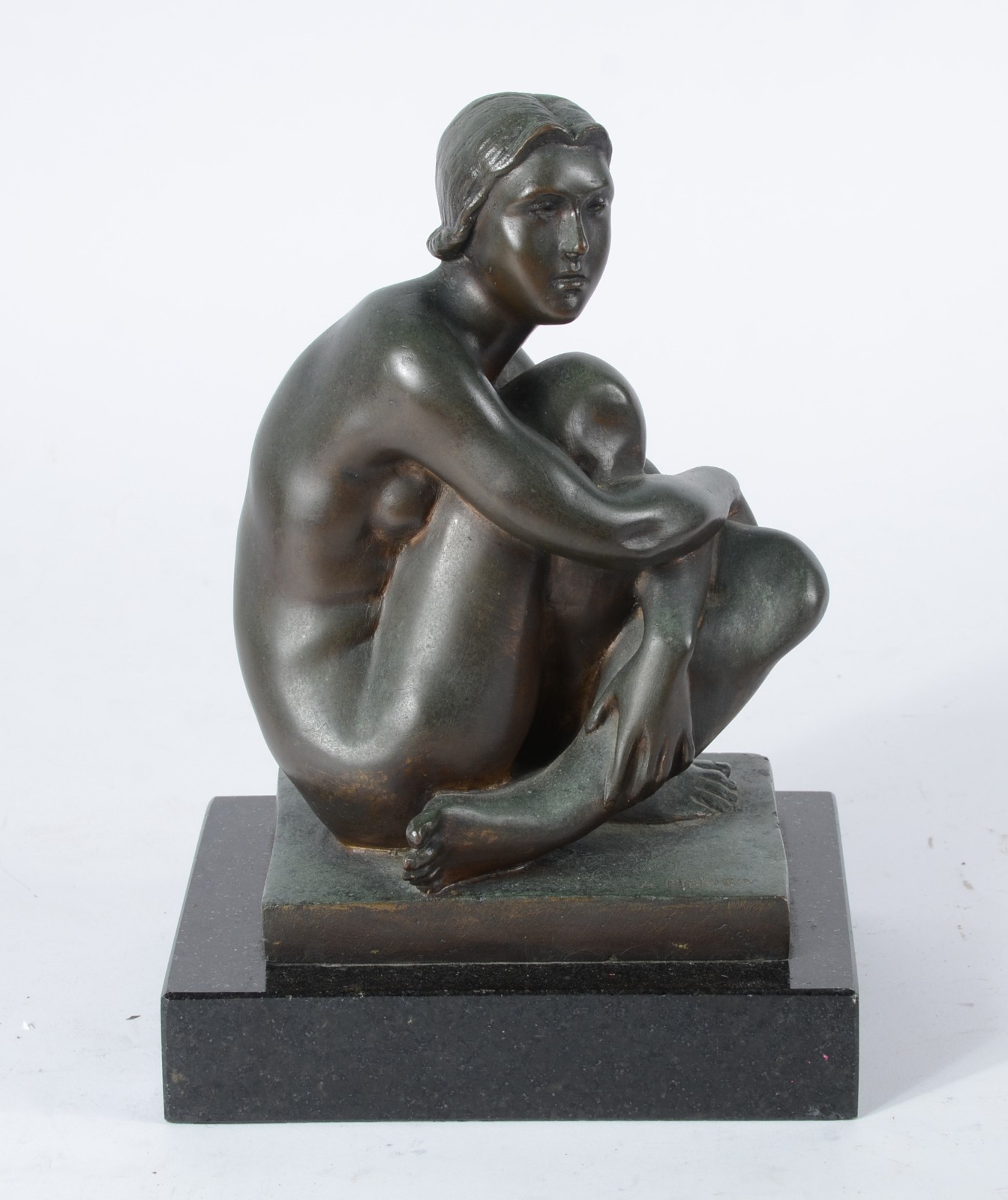 Escultura de bronze patinado representando figura feminina, base de... - foto 3 de 7