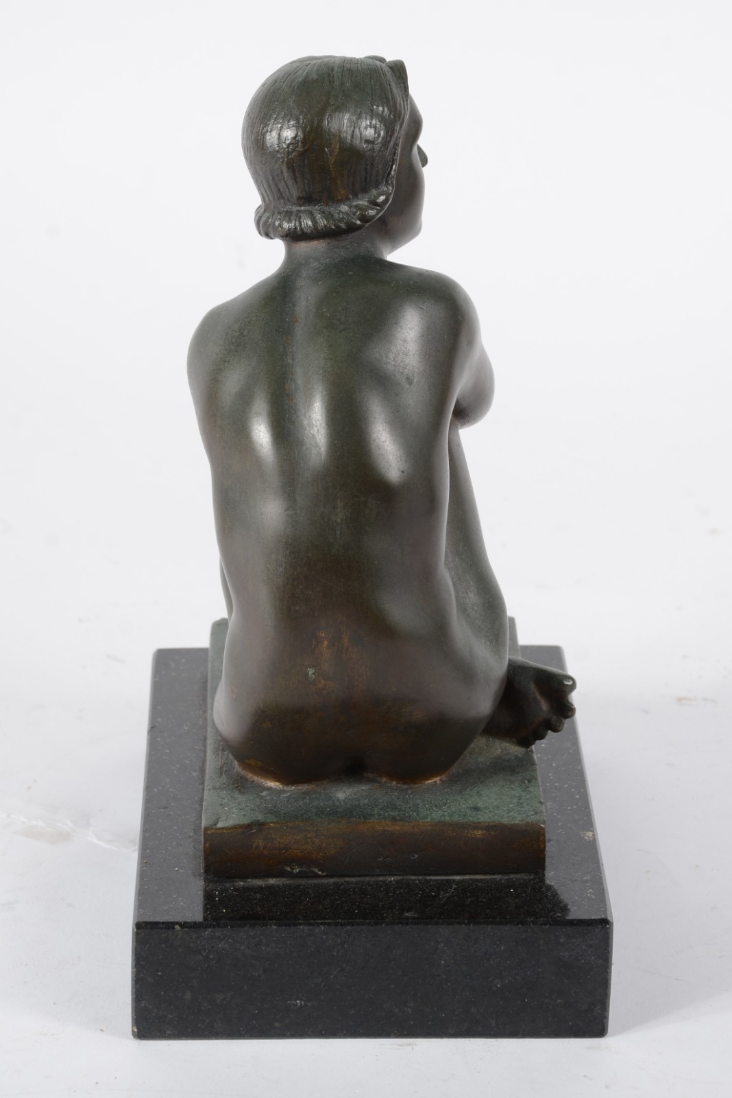 Escultura de bronze patinado representando figura feminina, base de... - foto 5 de 7