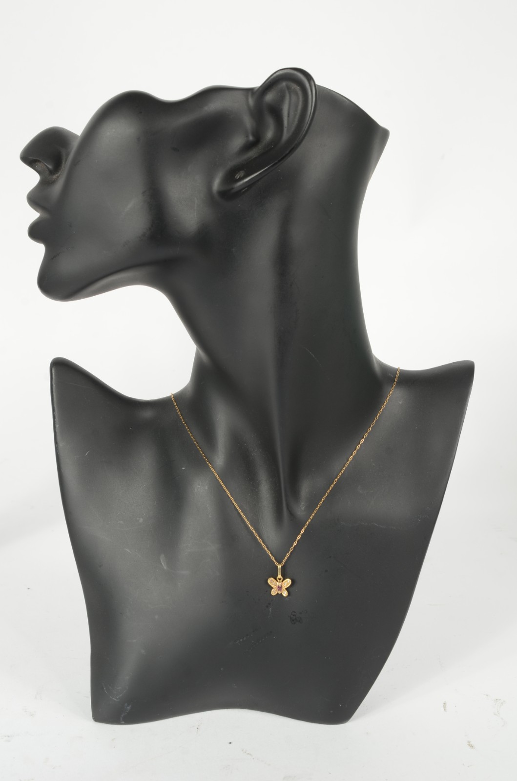 Colar com pendente feitio borboleta de ouro 18 k. (Por motivos de... - foto 4 de 5