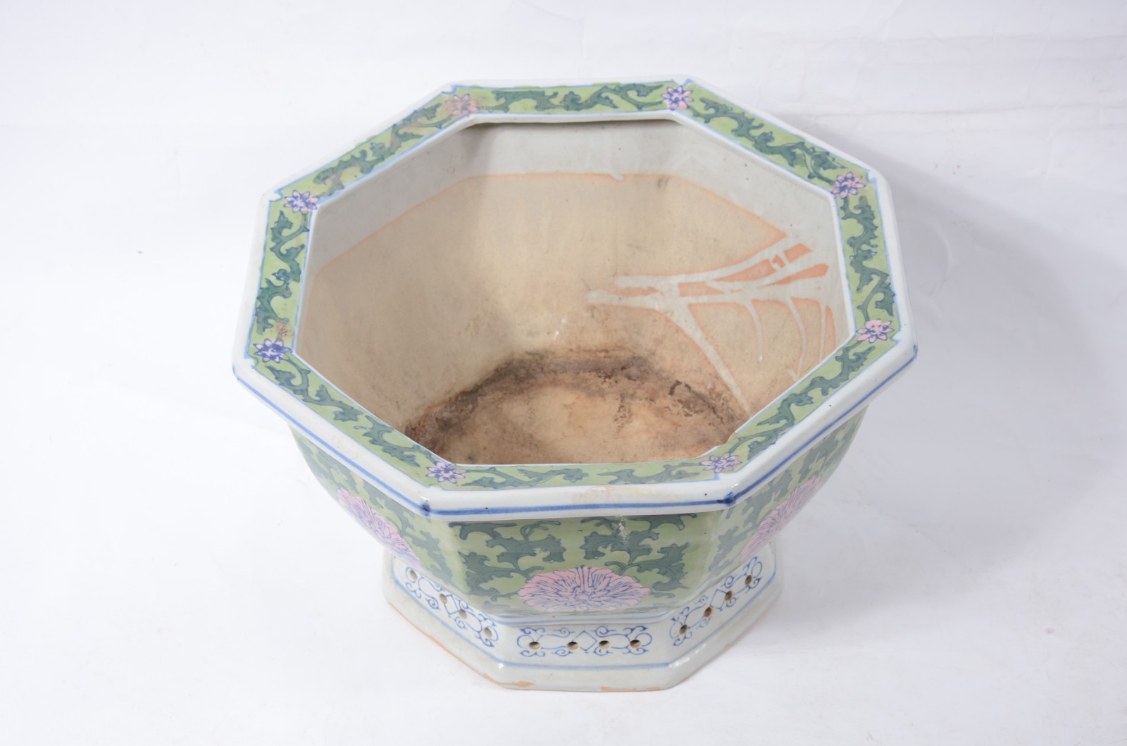 Cachepot de porcelana oriental feitio oitavado, fundo branco com... - foto 3 de 4