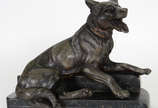 LOUIS ALBERT CARVIN (França, 1875-1951), Cachorro - Escultura de bronze, assinada , base de mármore.