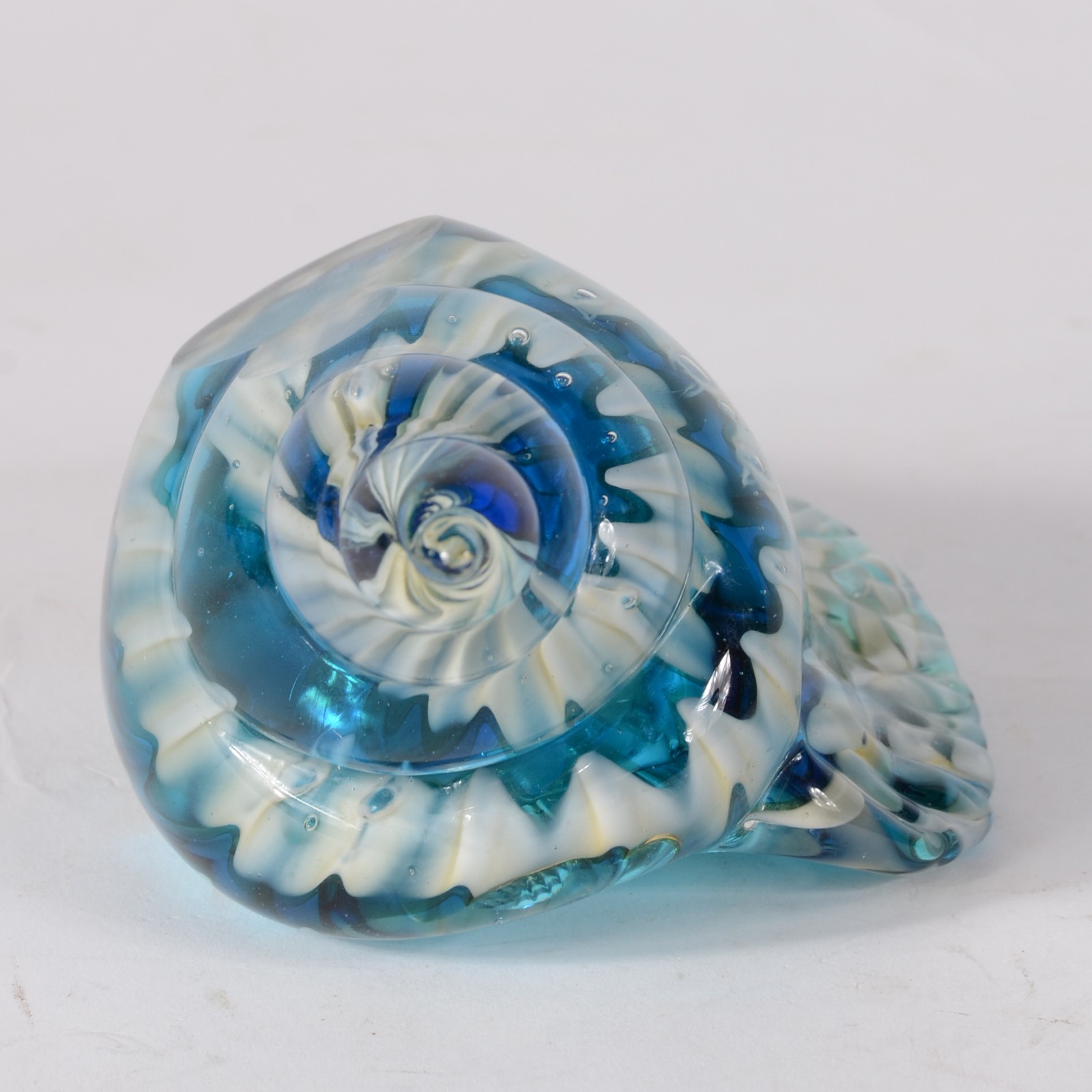 Escultura de vidro no estilo murano em tons de azul e bege... - foto 5 de 5