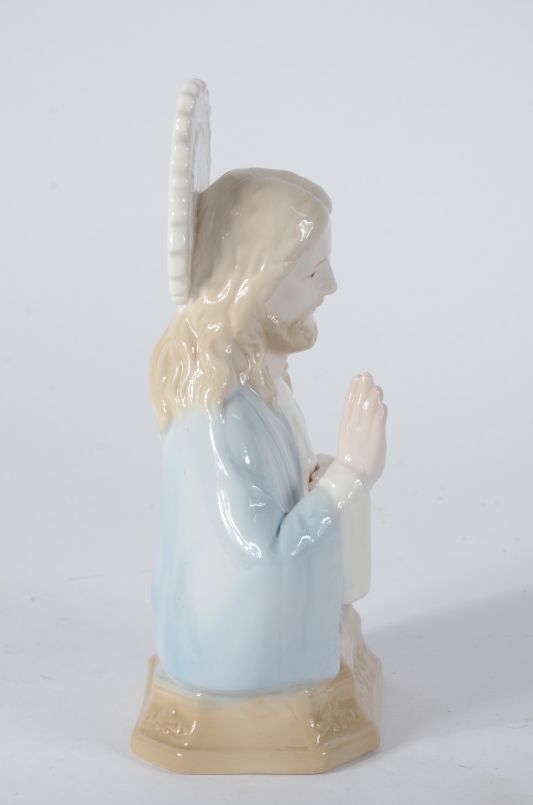 Escultura de porcelana policromada representando Sagrado coração de... - foto 3 de 6