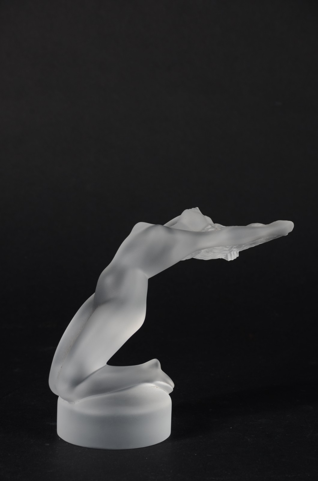René Lalique (1860-1945), Nú feminino - foto 1 de 7