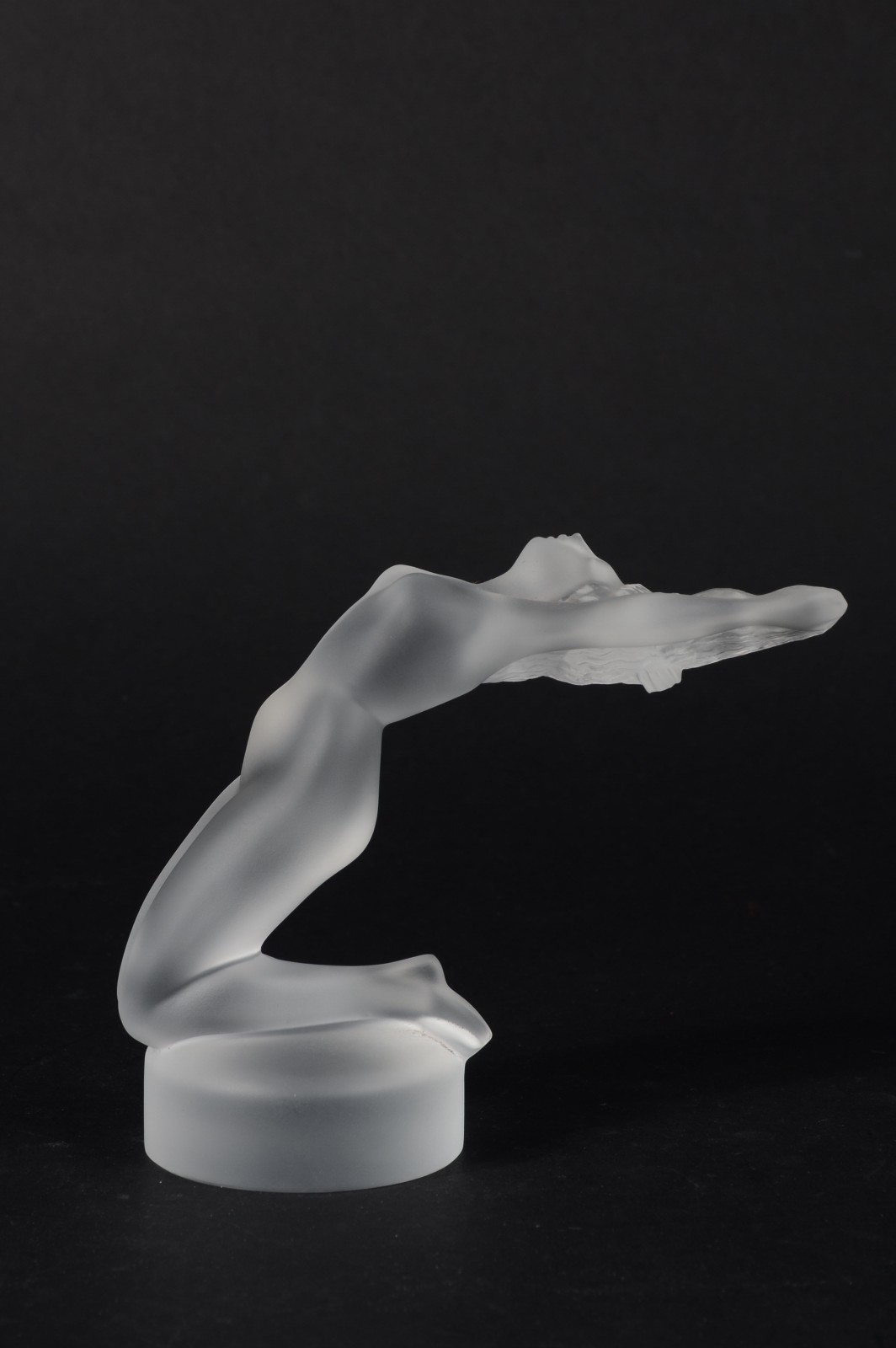René Lalique (1860-1945), Nú feminino - foto 4 de 7